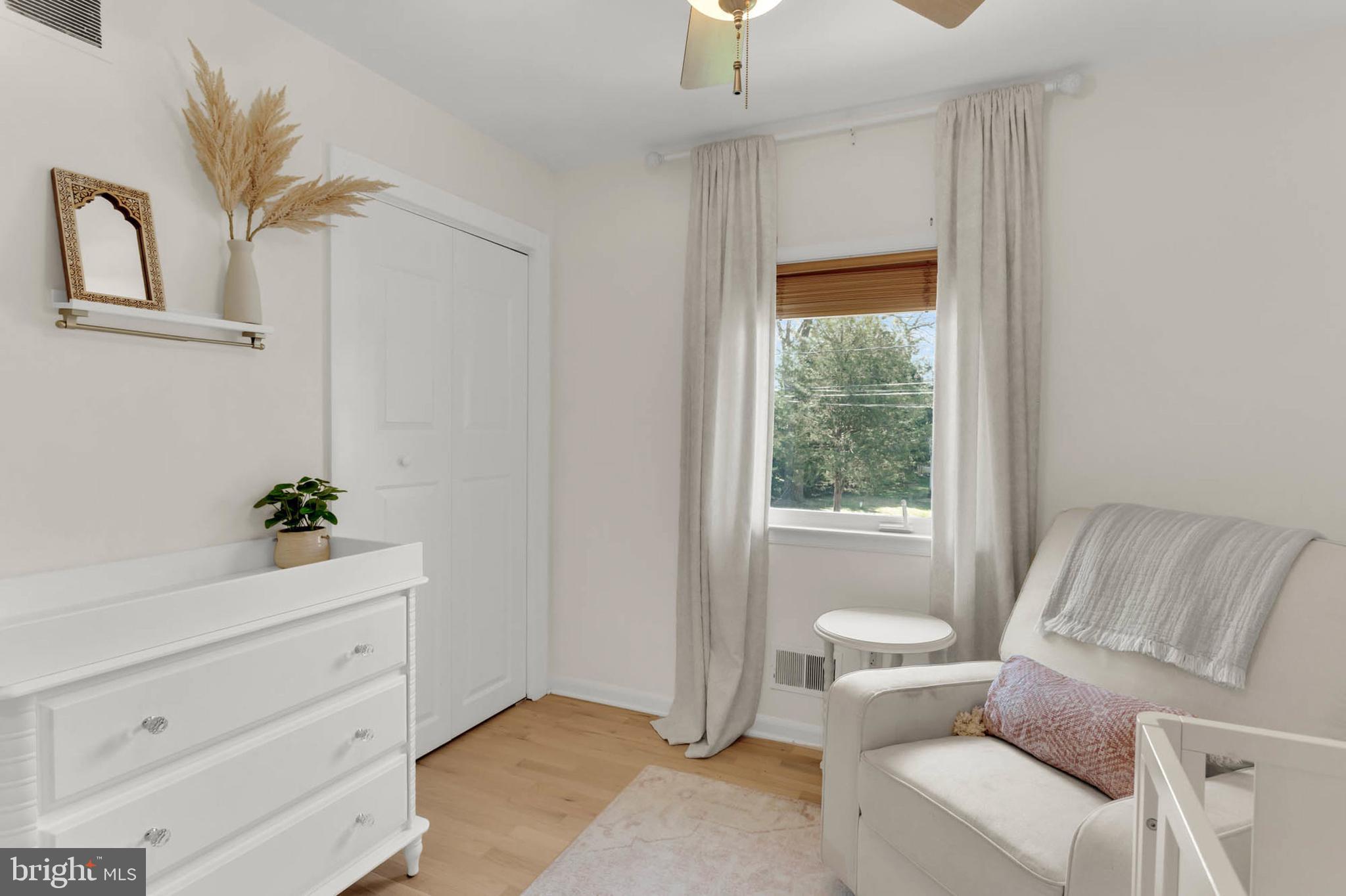 HILLSMERE SHORES - Residential