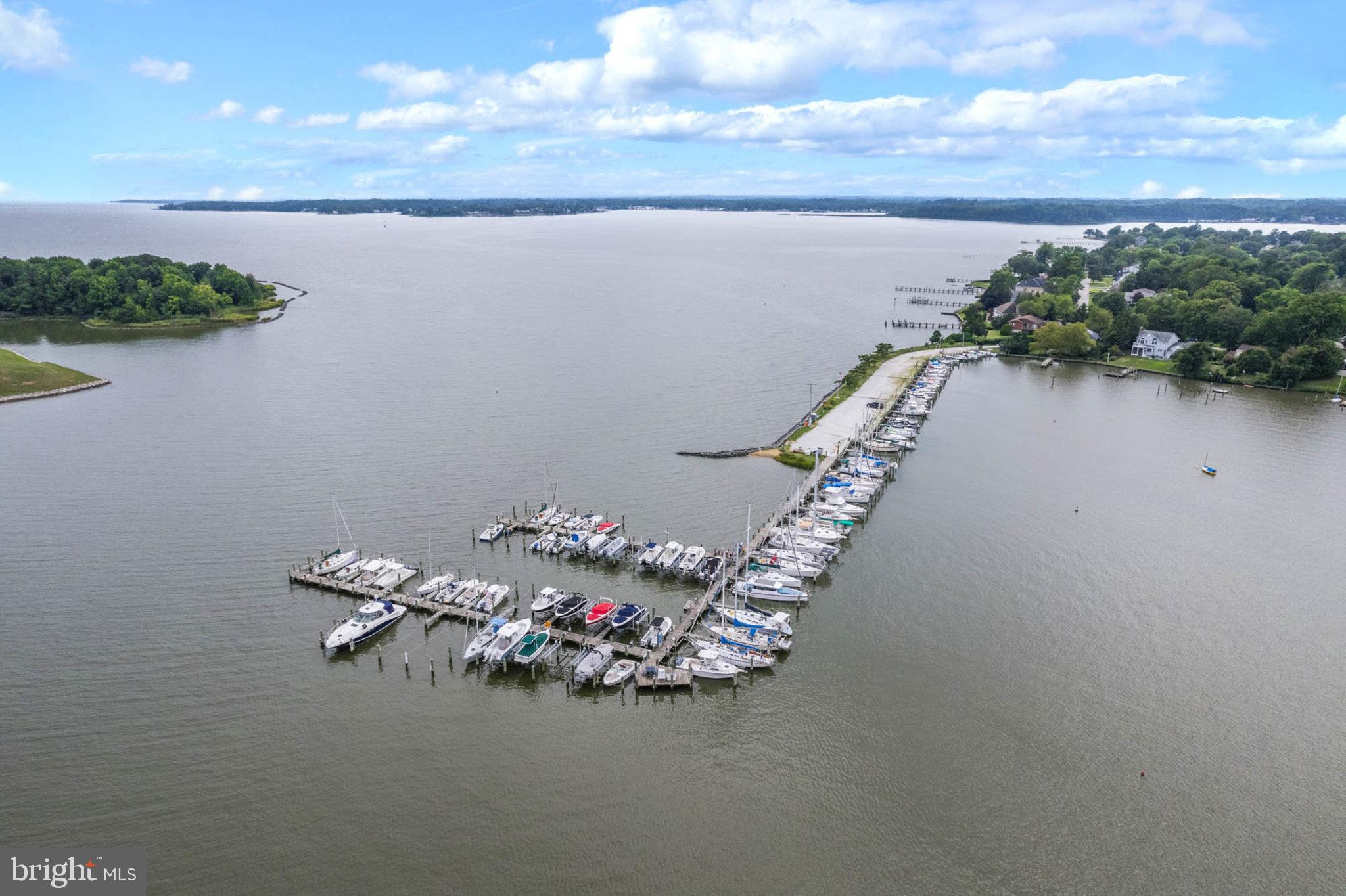 HILLSMERE SHORES - Residential