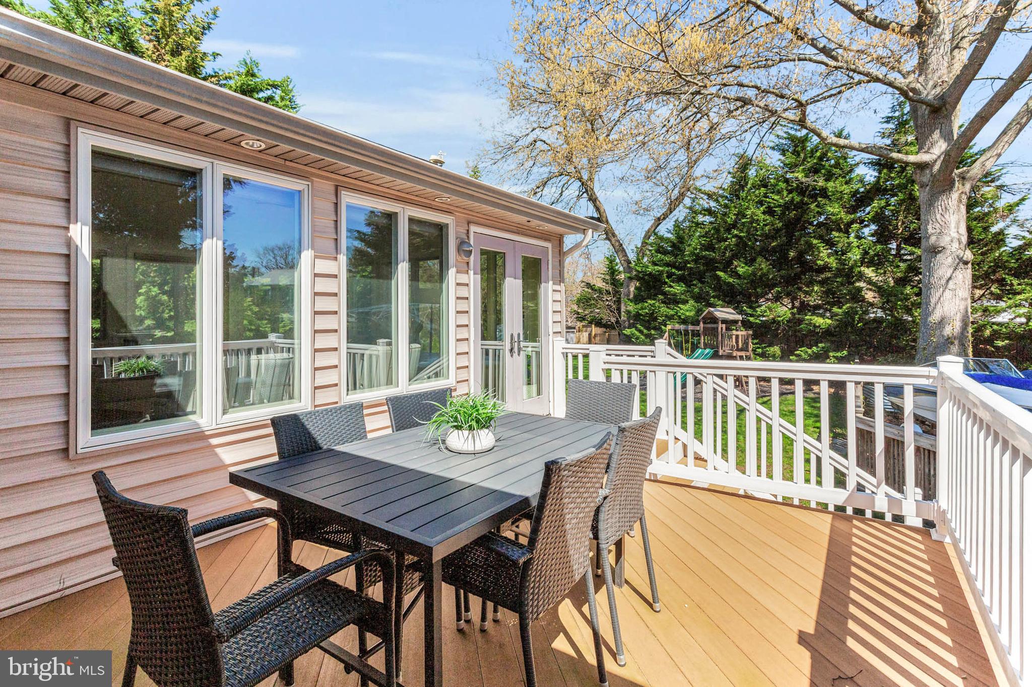 HILLSMERE SHORES - Residential