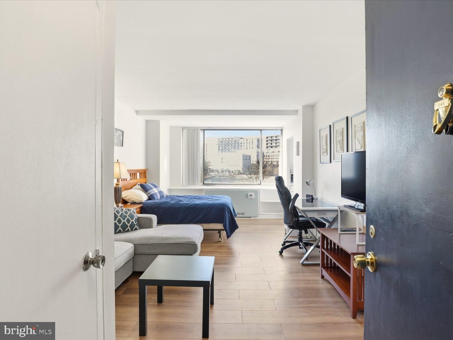 RIVER PLACE - Residential