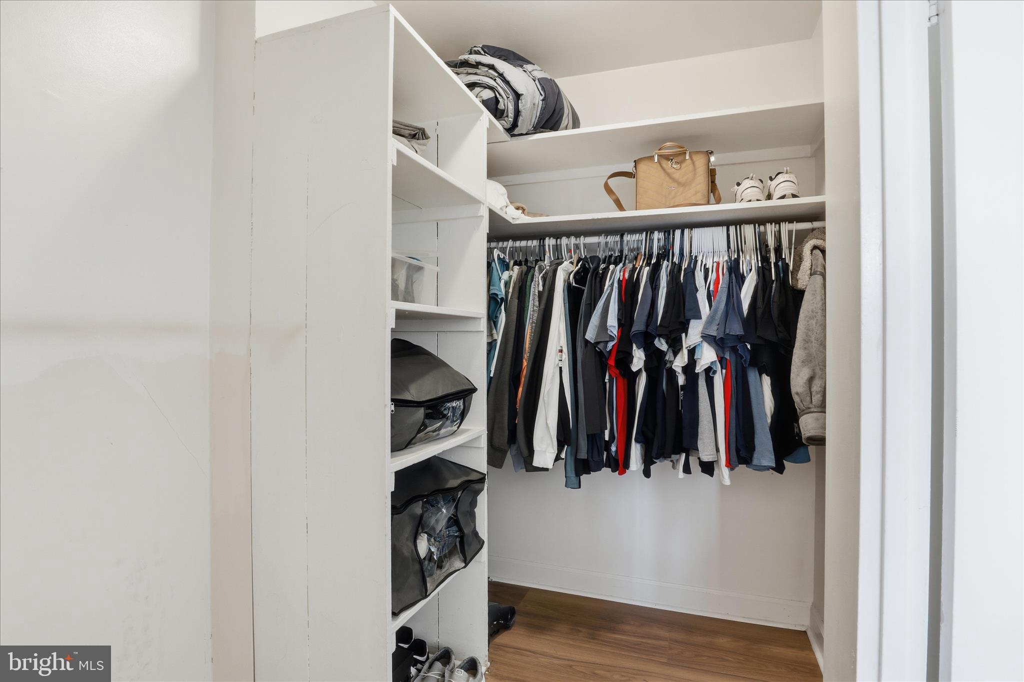 RIVER PLACE - Residential