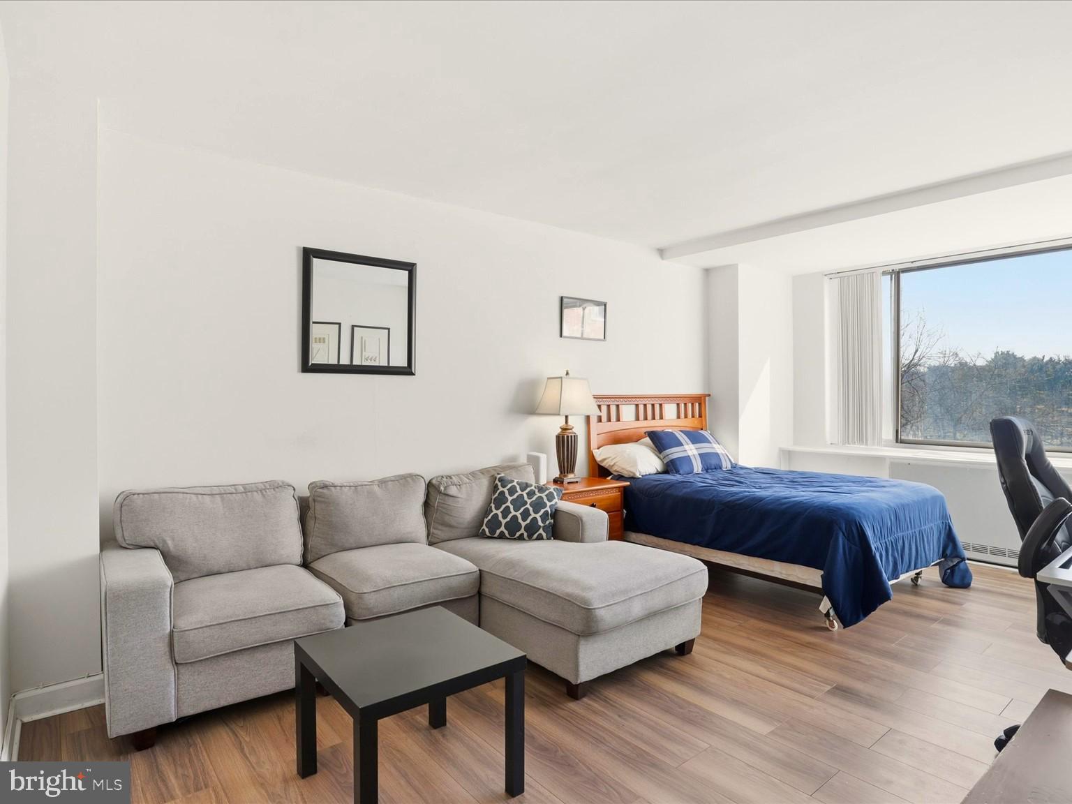 RIVER PLACE - Residential