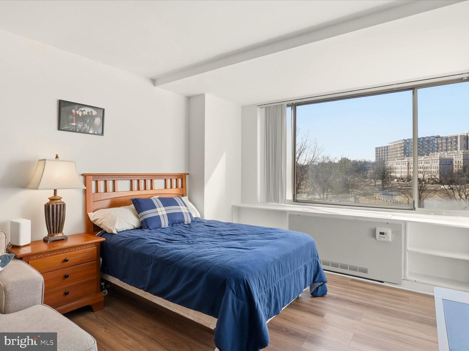 RIVER PLACE - Residential