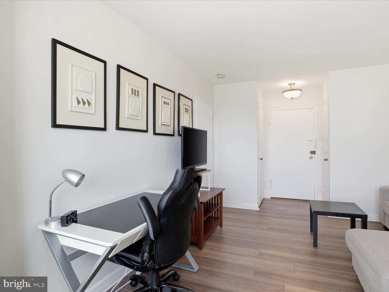 RIVER PLACE - Residential