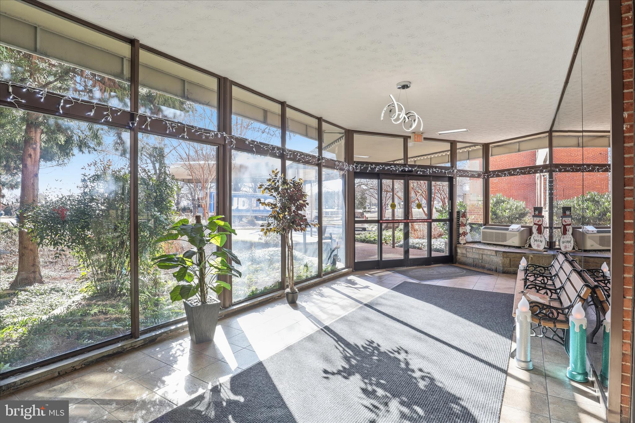 RIVER PLACE - Residential