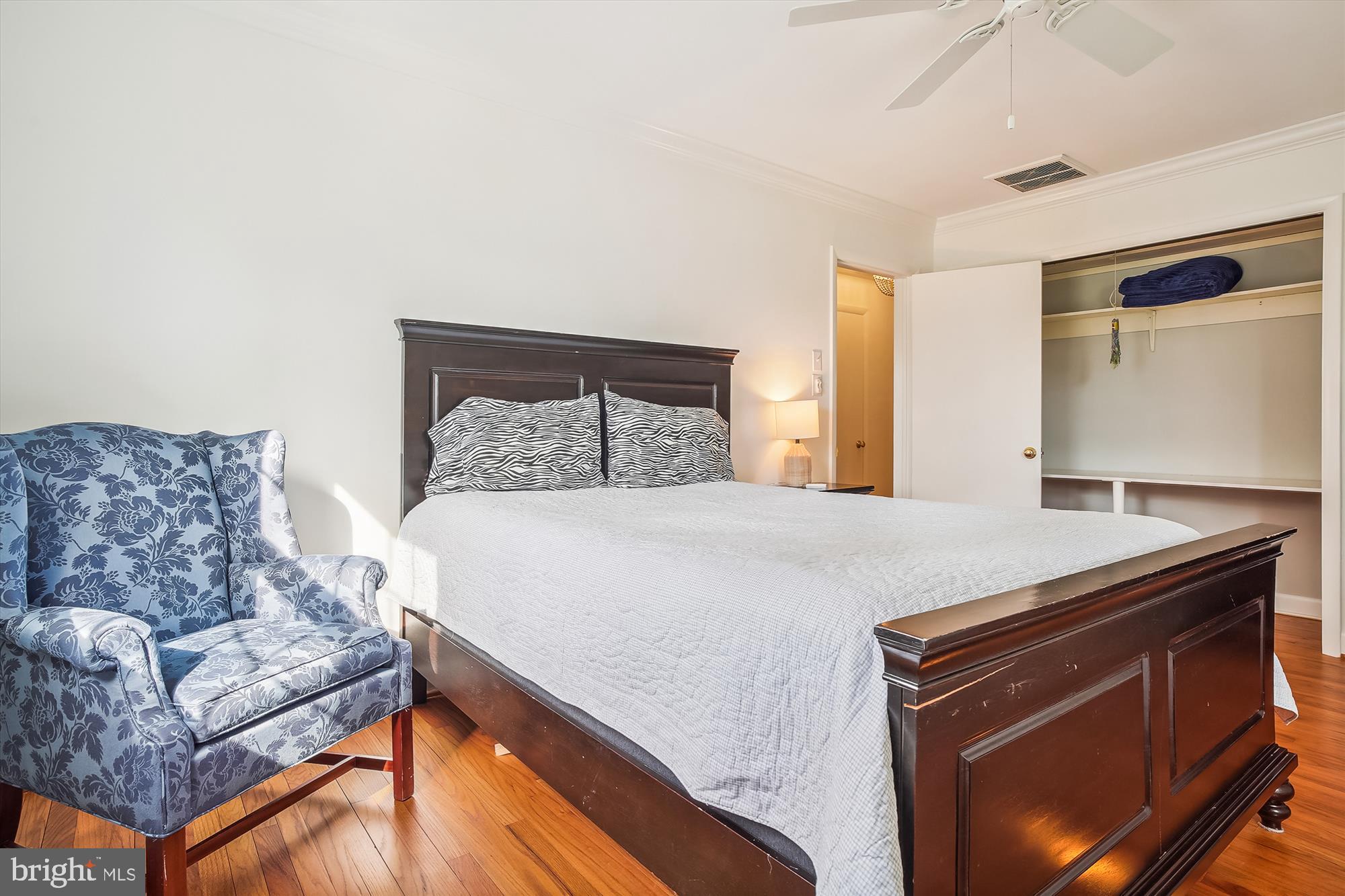 EASTON - Residential Lease