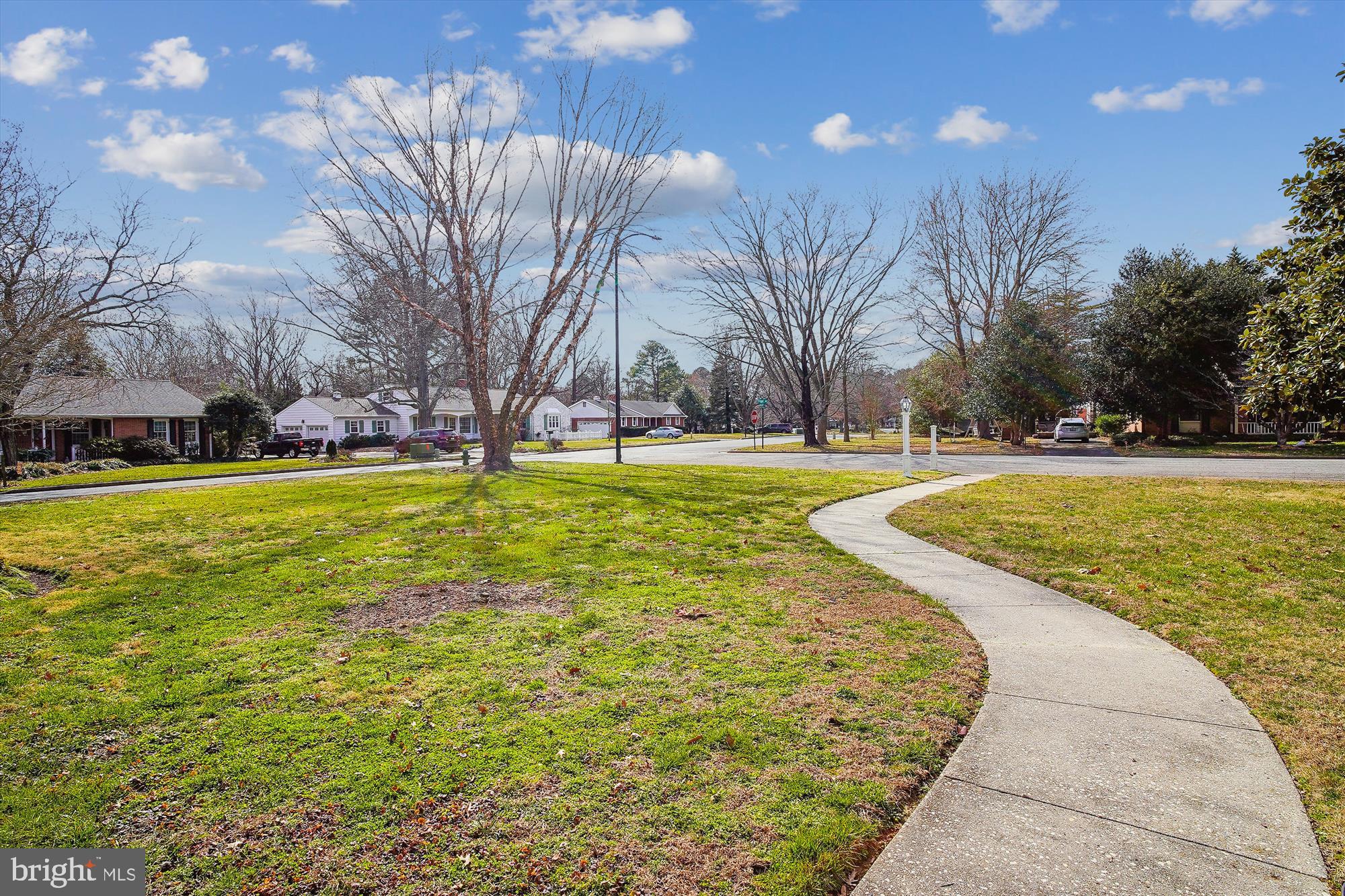 EASTON - Residential Lease