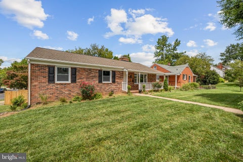 Homes For Sale - 1329 Brent Street<br/> FREDERICKSBURG, VA 22401