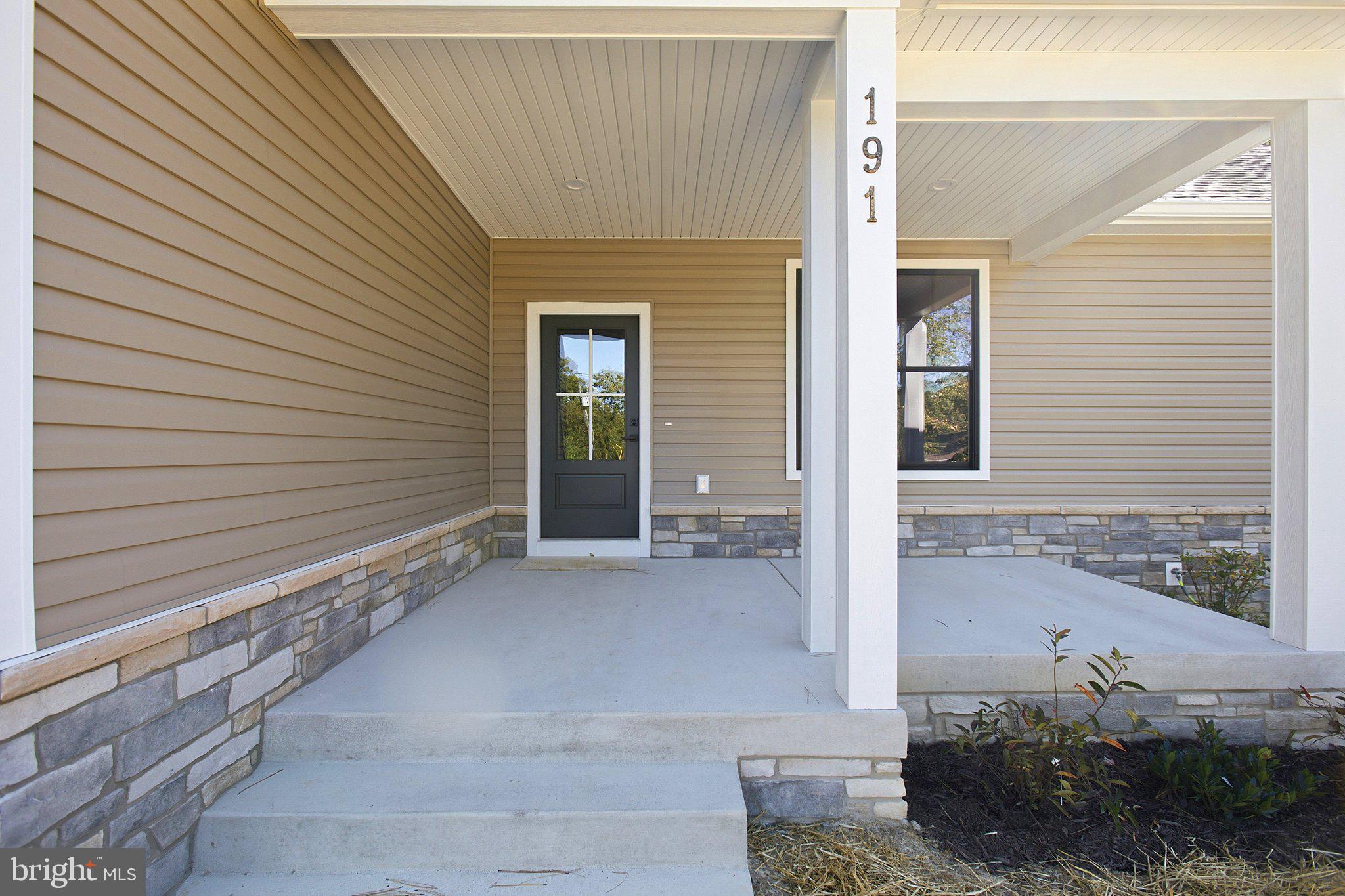 191 SEAGULL COURT