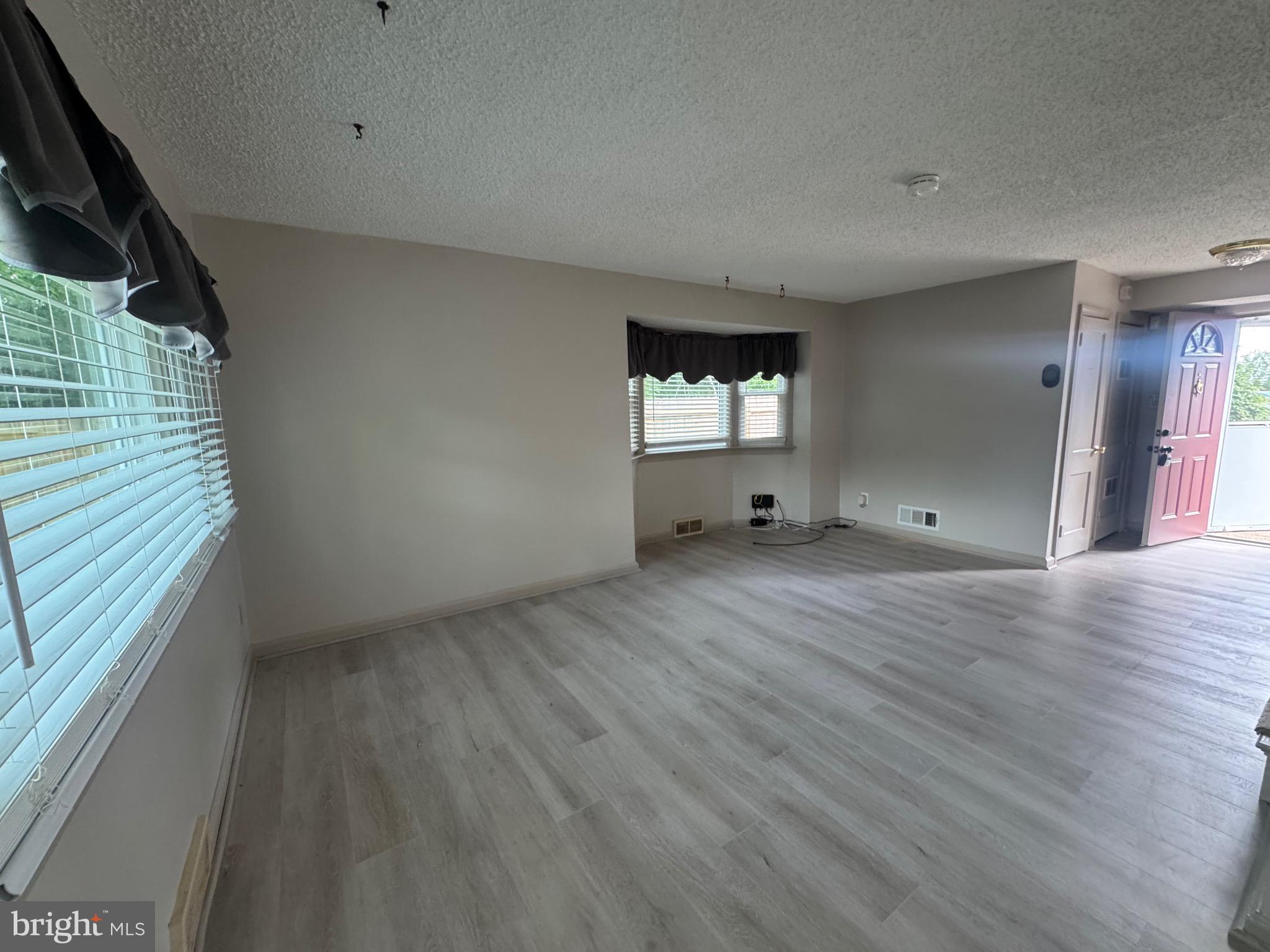 EDGEMOOR GARDENS - Residential Lease