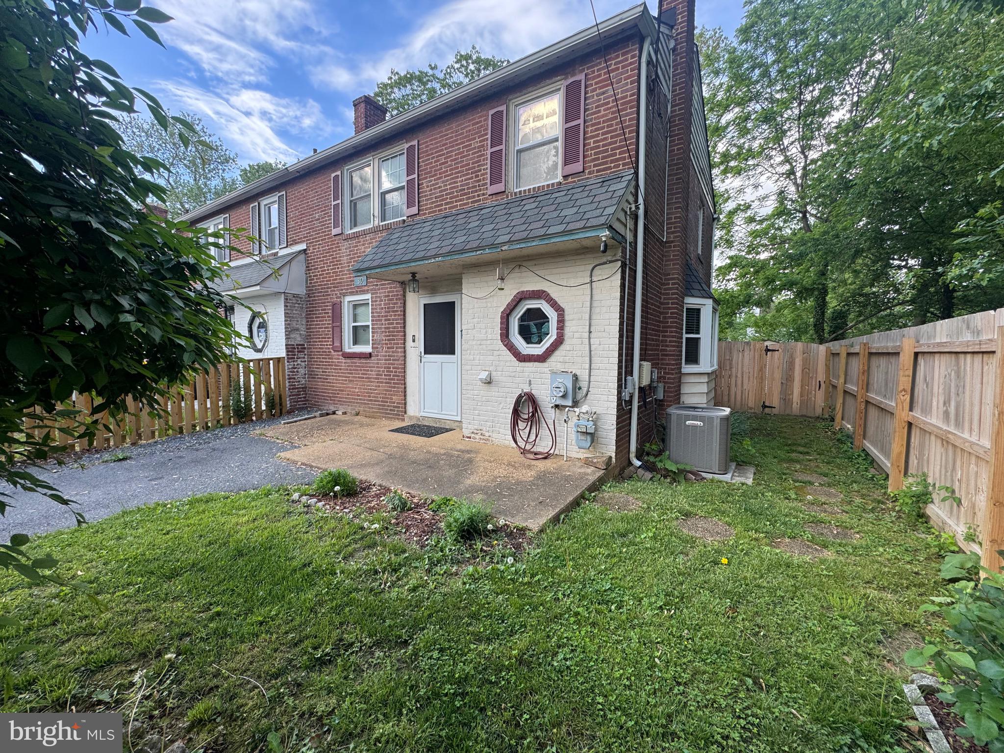 EDGEMOOR GARDENS - Residential Lease