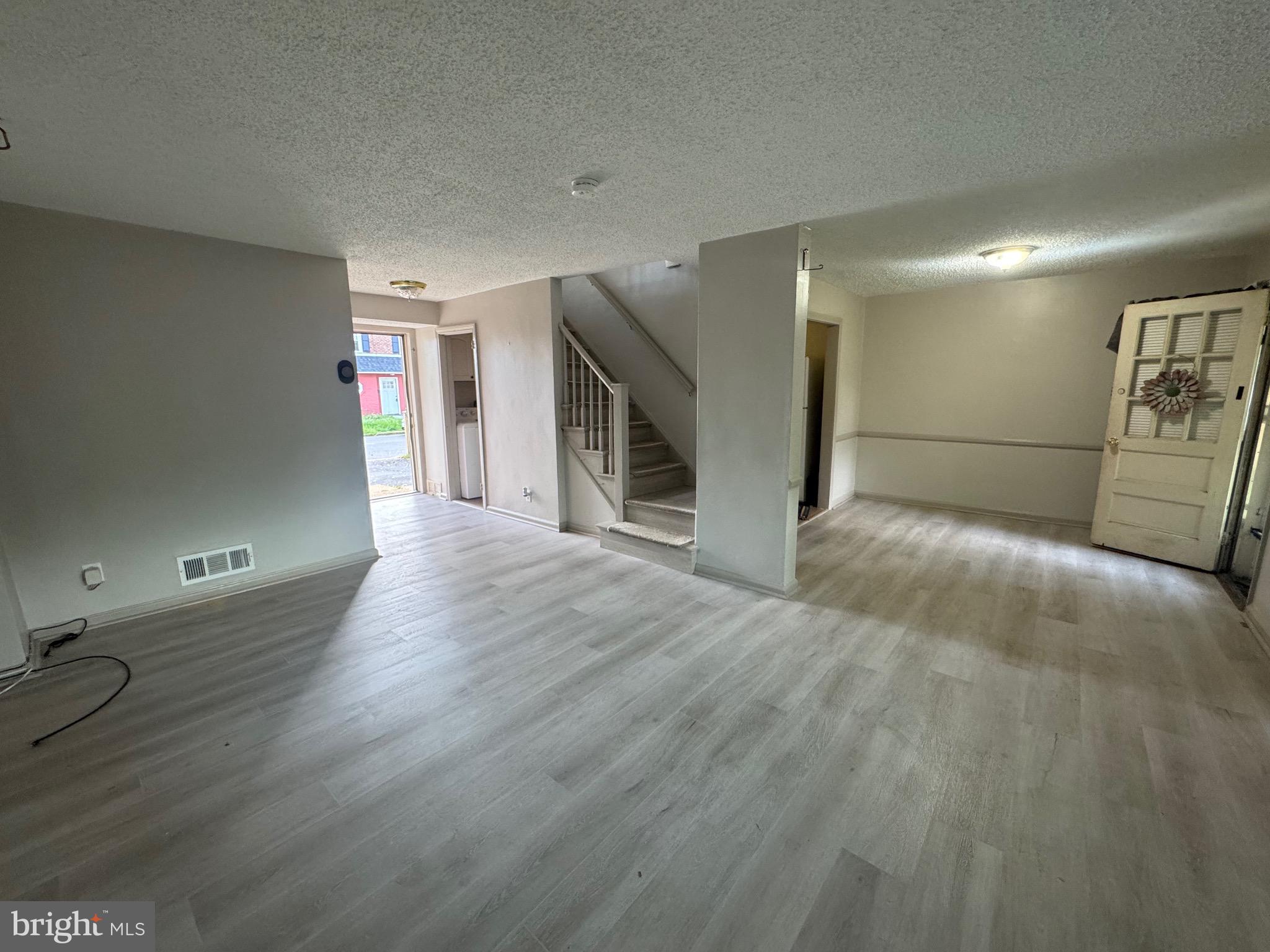 EDGEMOOR GARDENS - Residential Lease