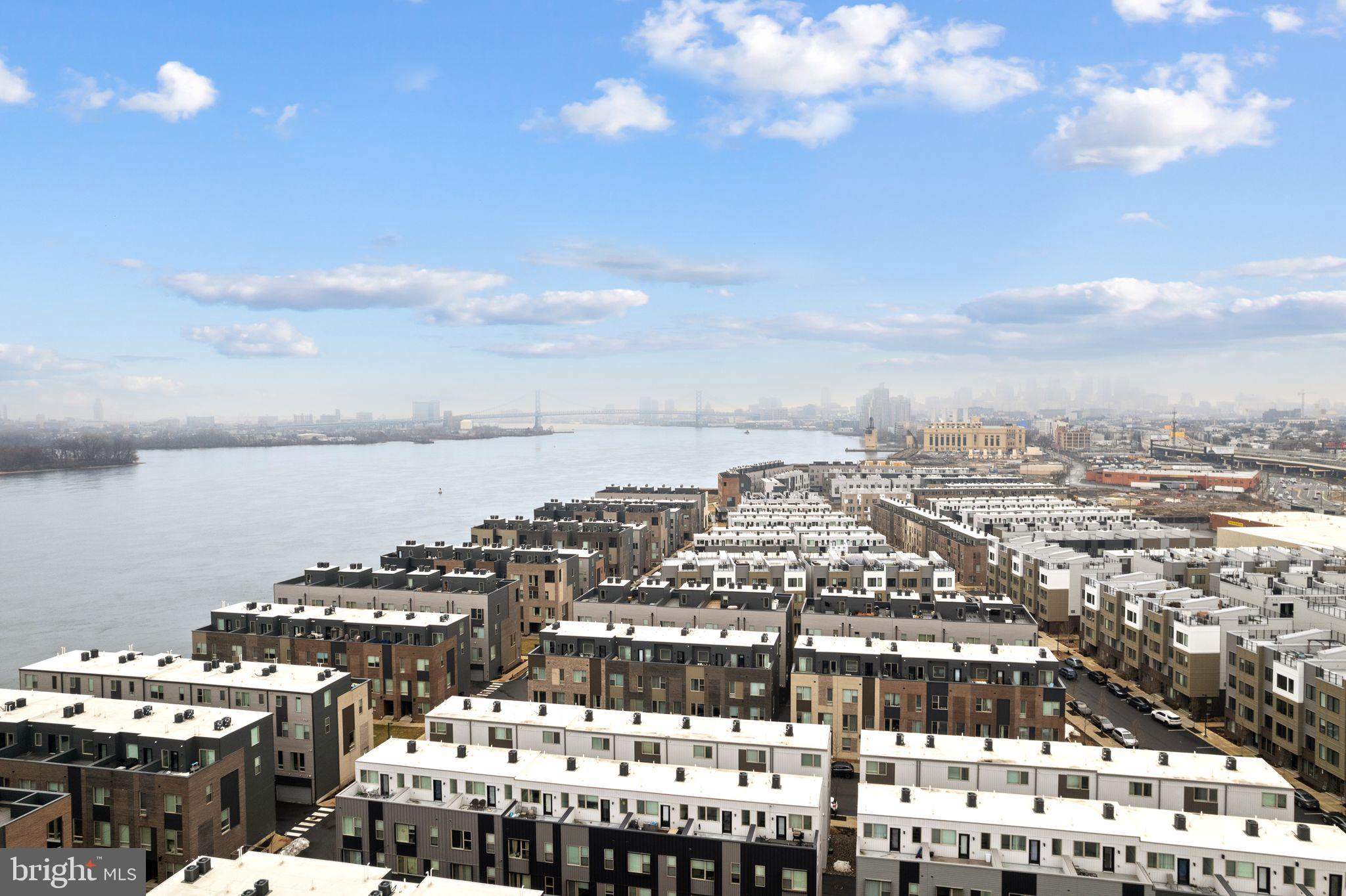 NORTHBANK - Residential