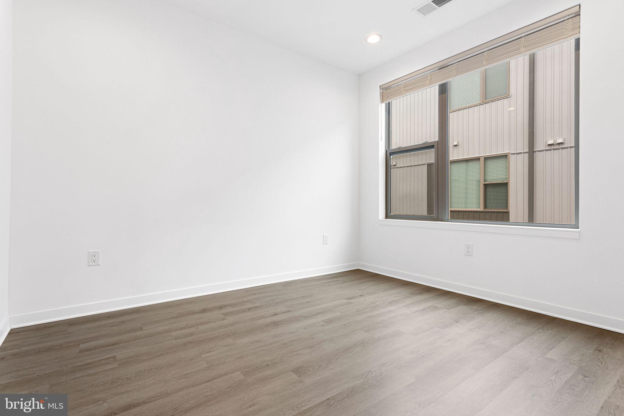 NORTHBANK - Residential