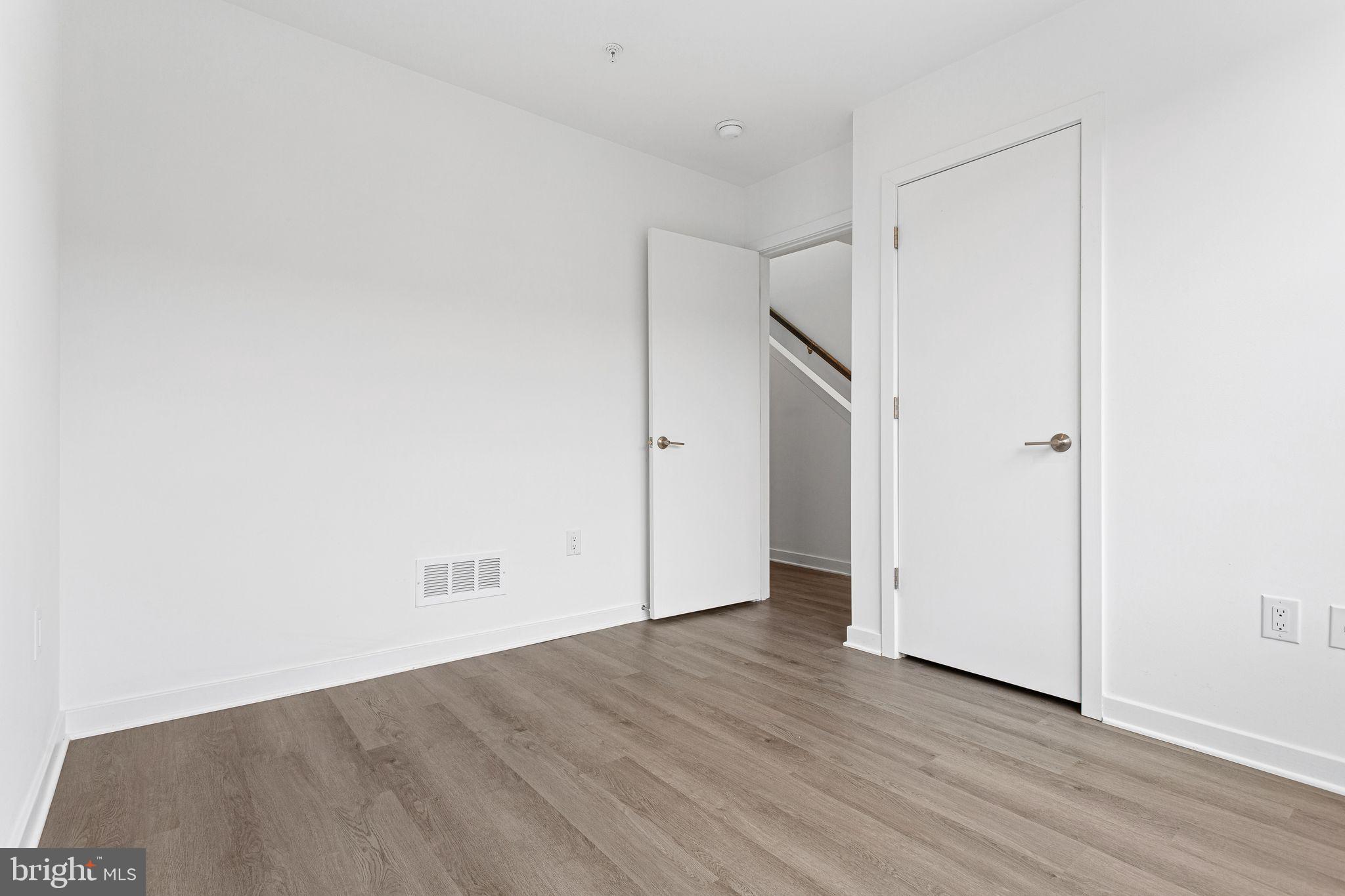 NORTHBANK - Residential