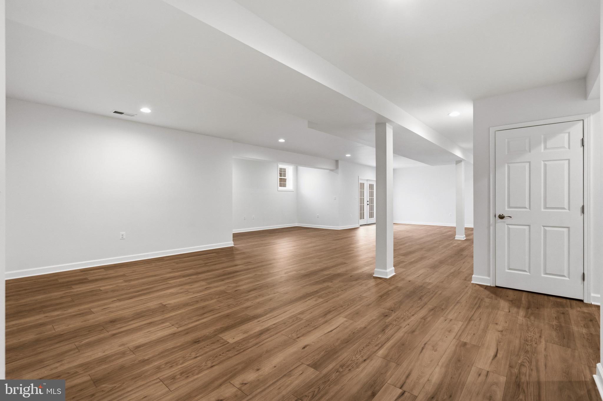 BROAD RUN FARMS - Residential