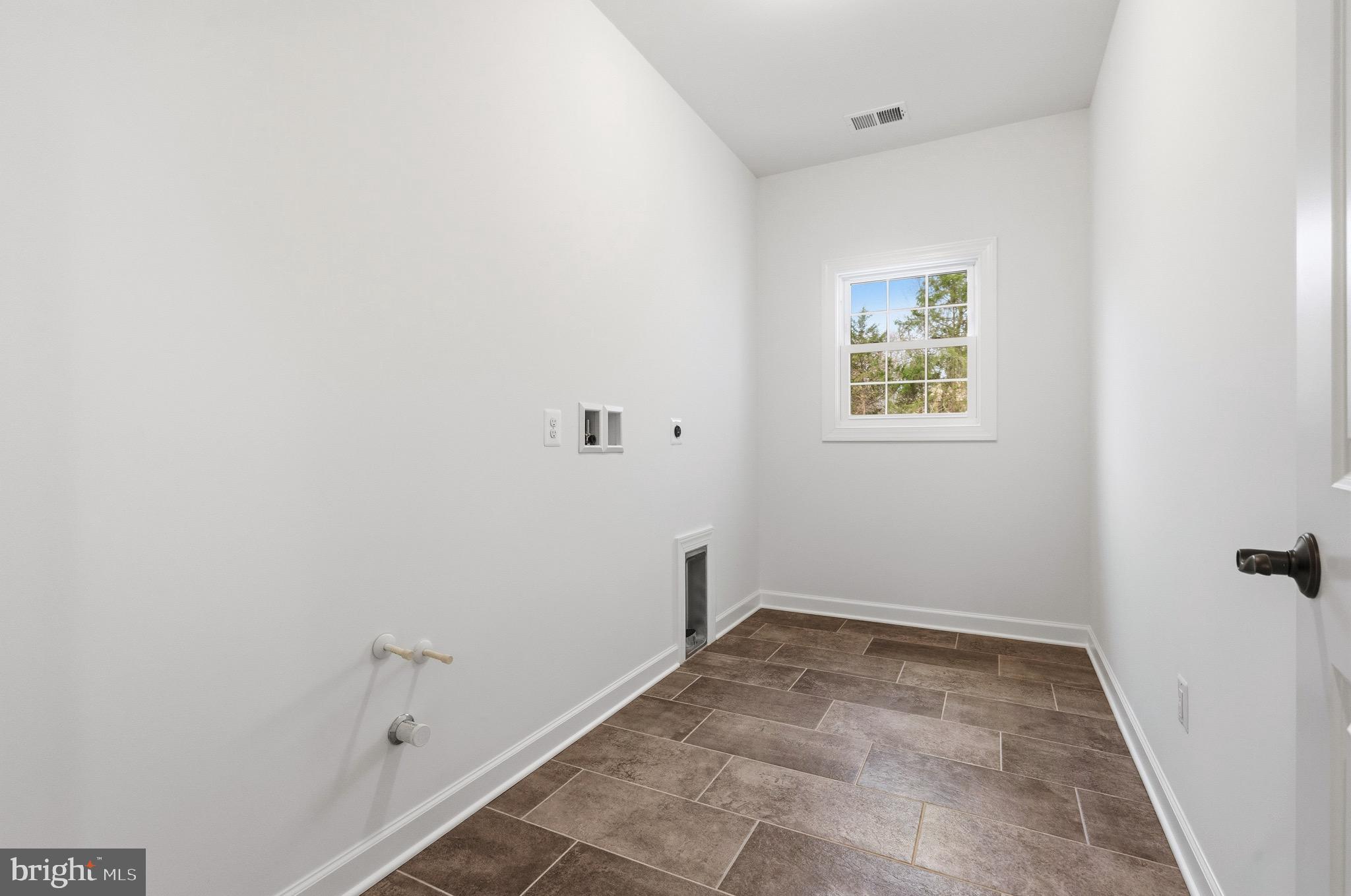 BROAD RUN FARMS - Residential