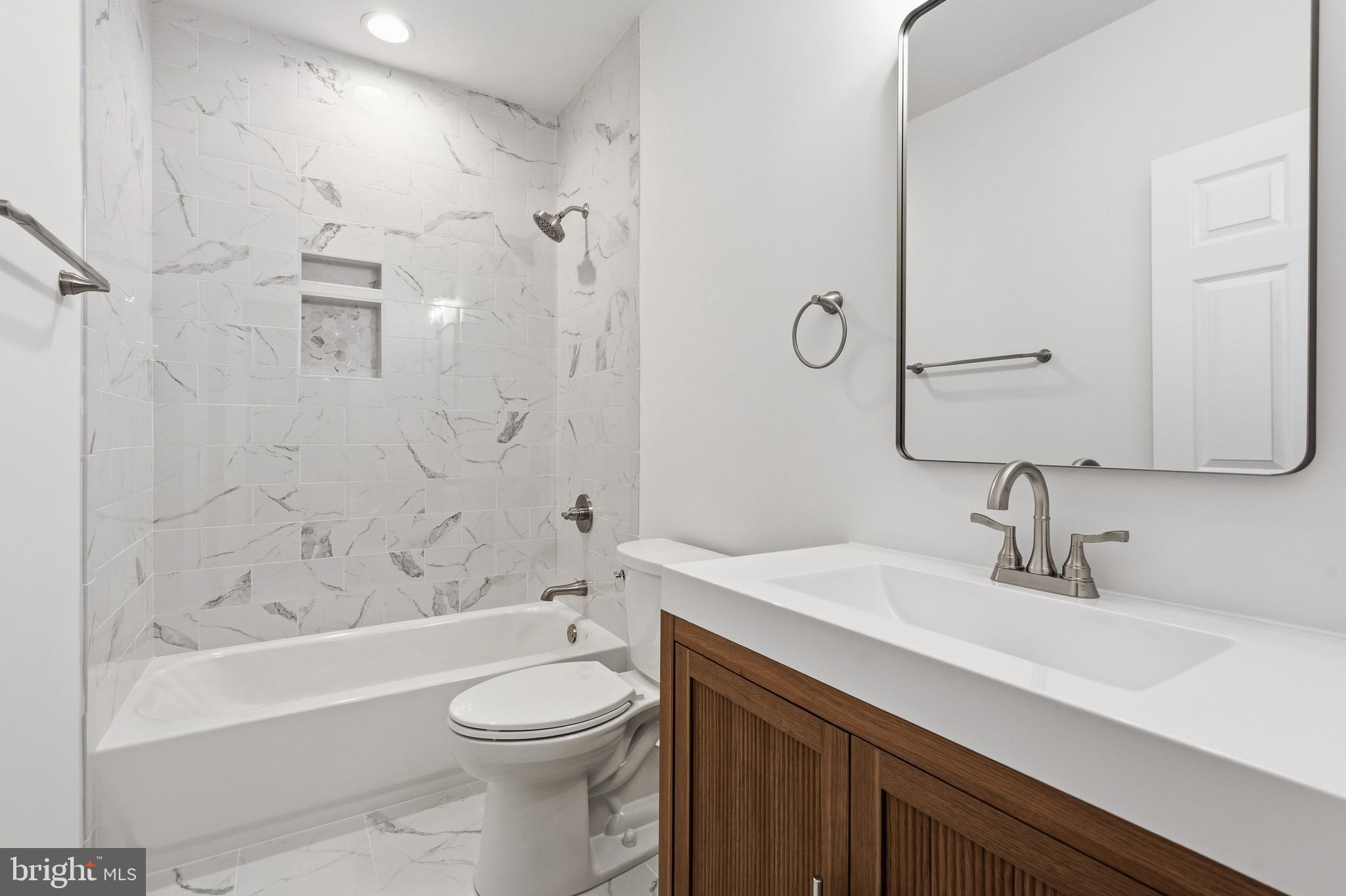 BROAD RUN FARMS - Residential