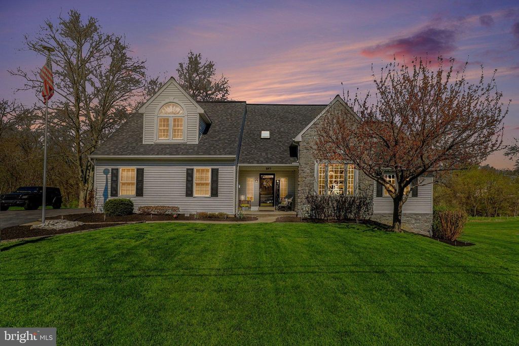 Photo of 257 Park Avenue, MOUNT JOY, PA 17552 (MLS # PALA2085914)