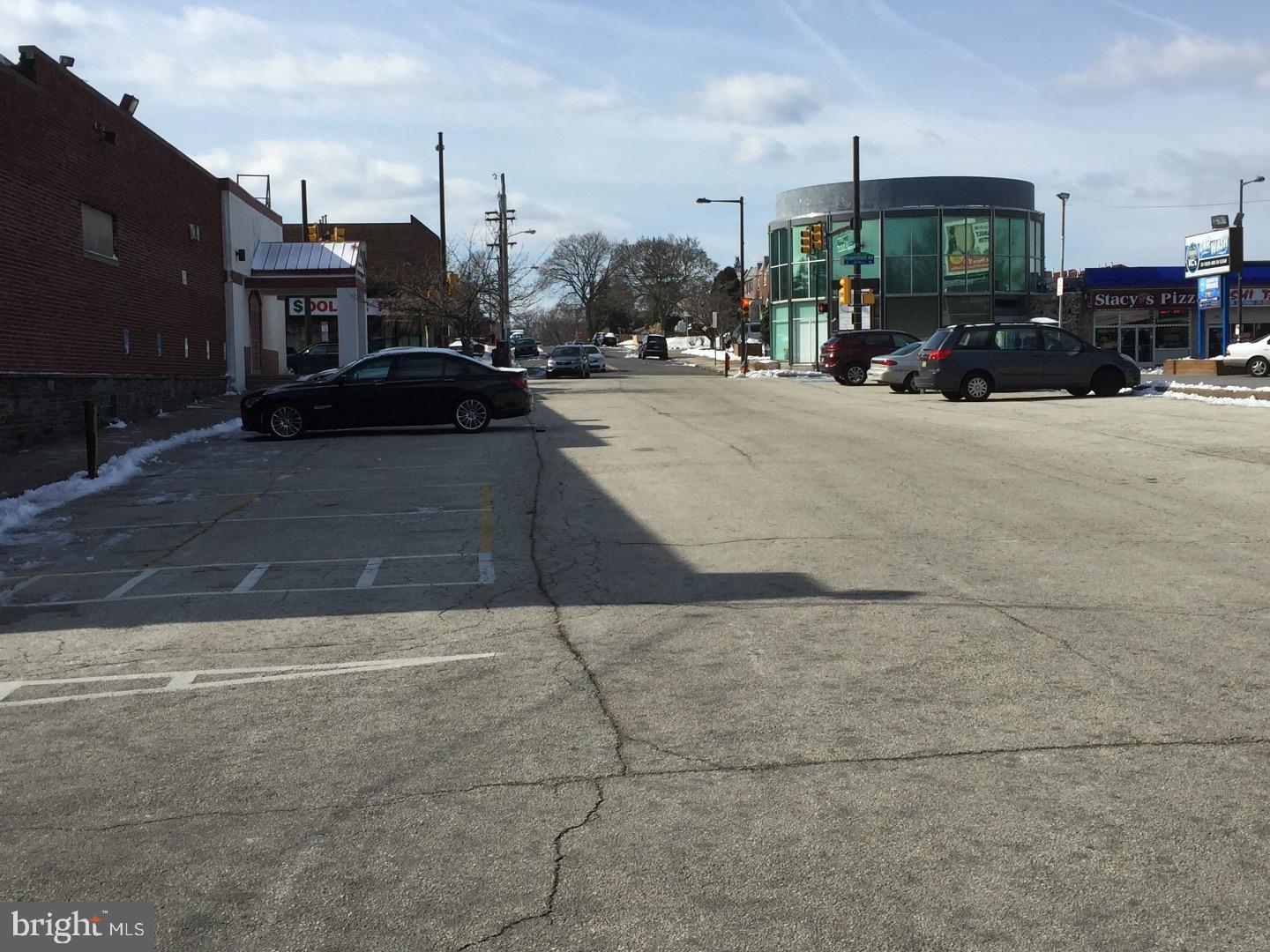 GREEN HILL - Commercial Sale