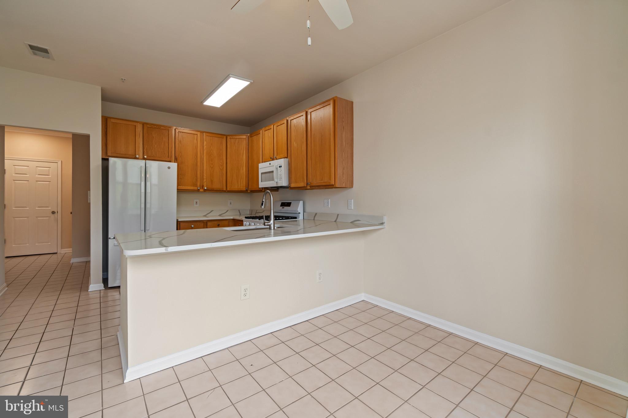 SCOTT'S CROSSING CONDO - Residential Lease