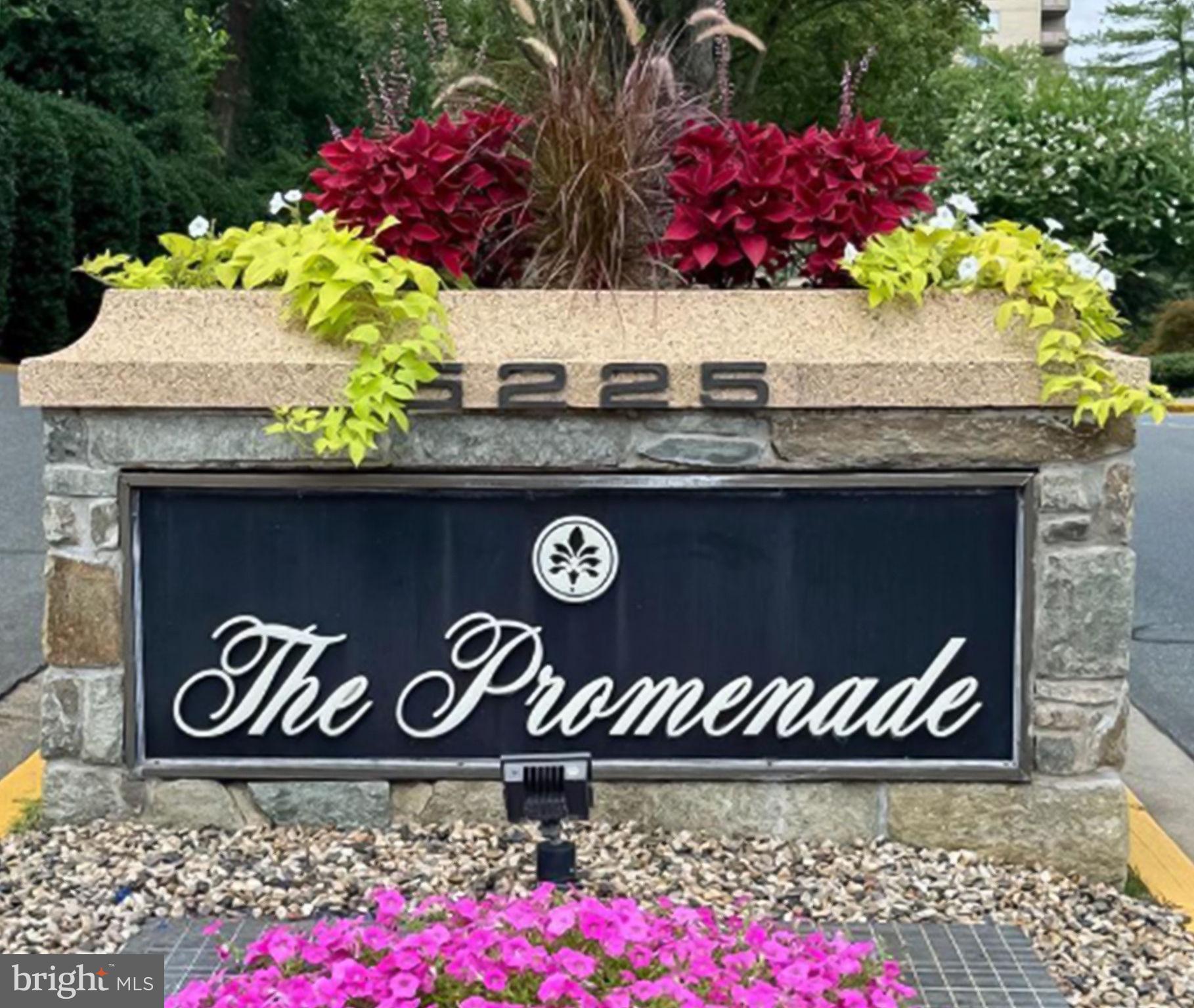 PROMENADE TOWERS - Residential