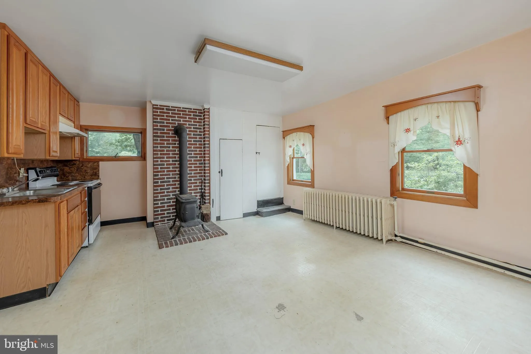 Alloway, New Jersey 08001, United States, 3 Bedrooms Bedrooms, ,3 BathroomsBathrooms,Residential,Active,137686