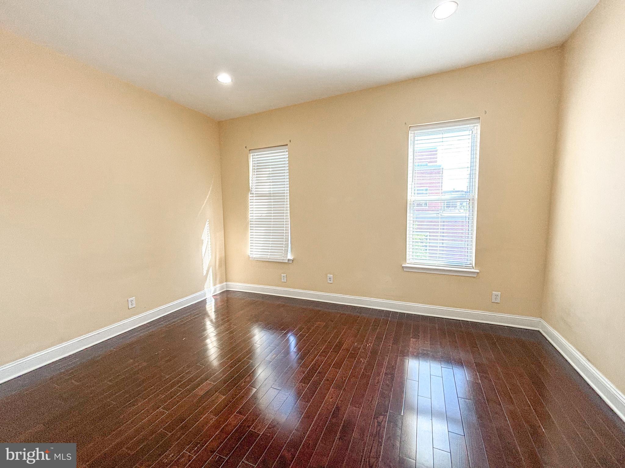 POINT BREEZE - Residential Lease