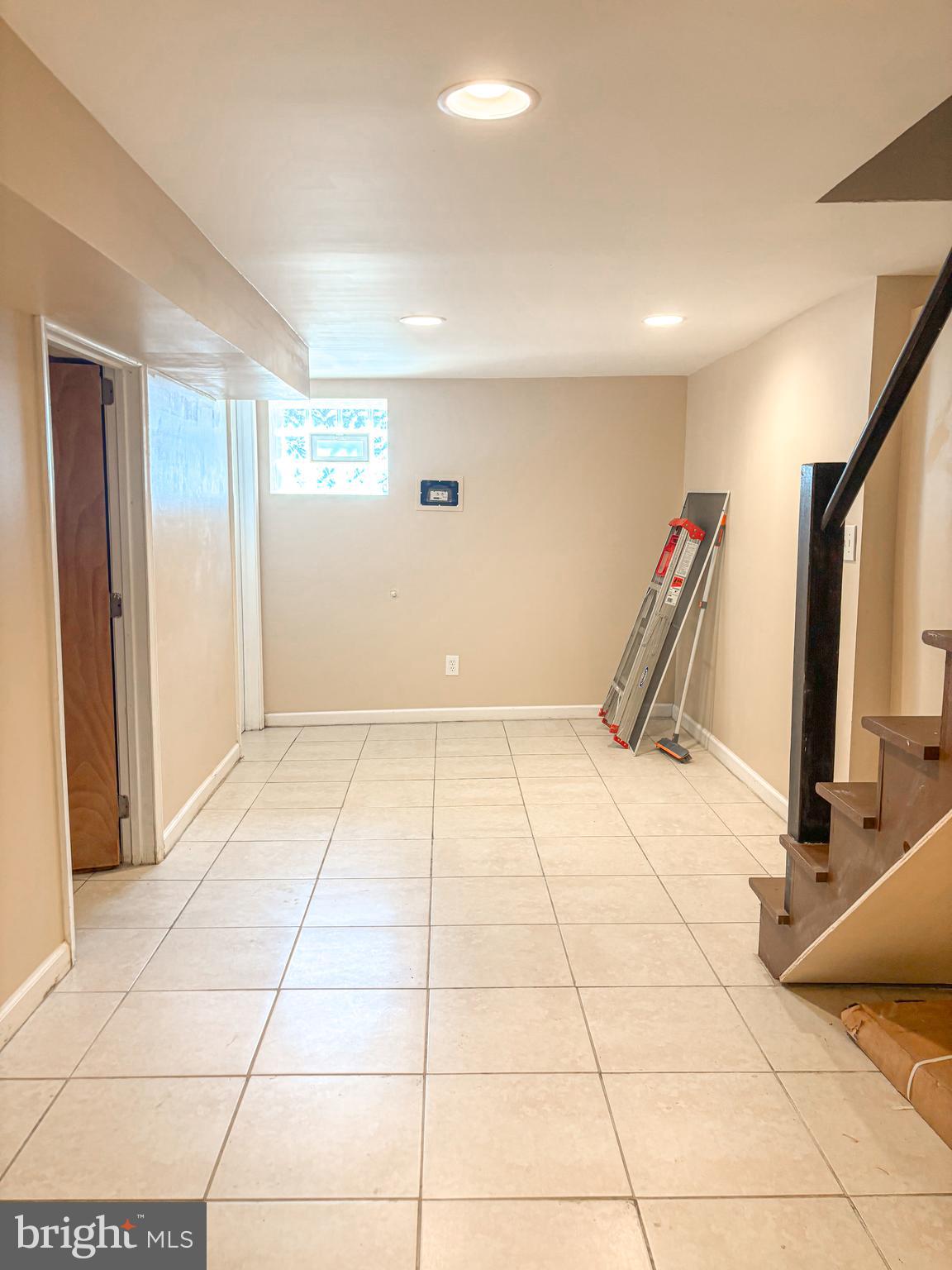 POINT BREEZE - Residential Lease