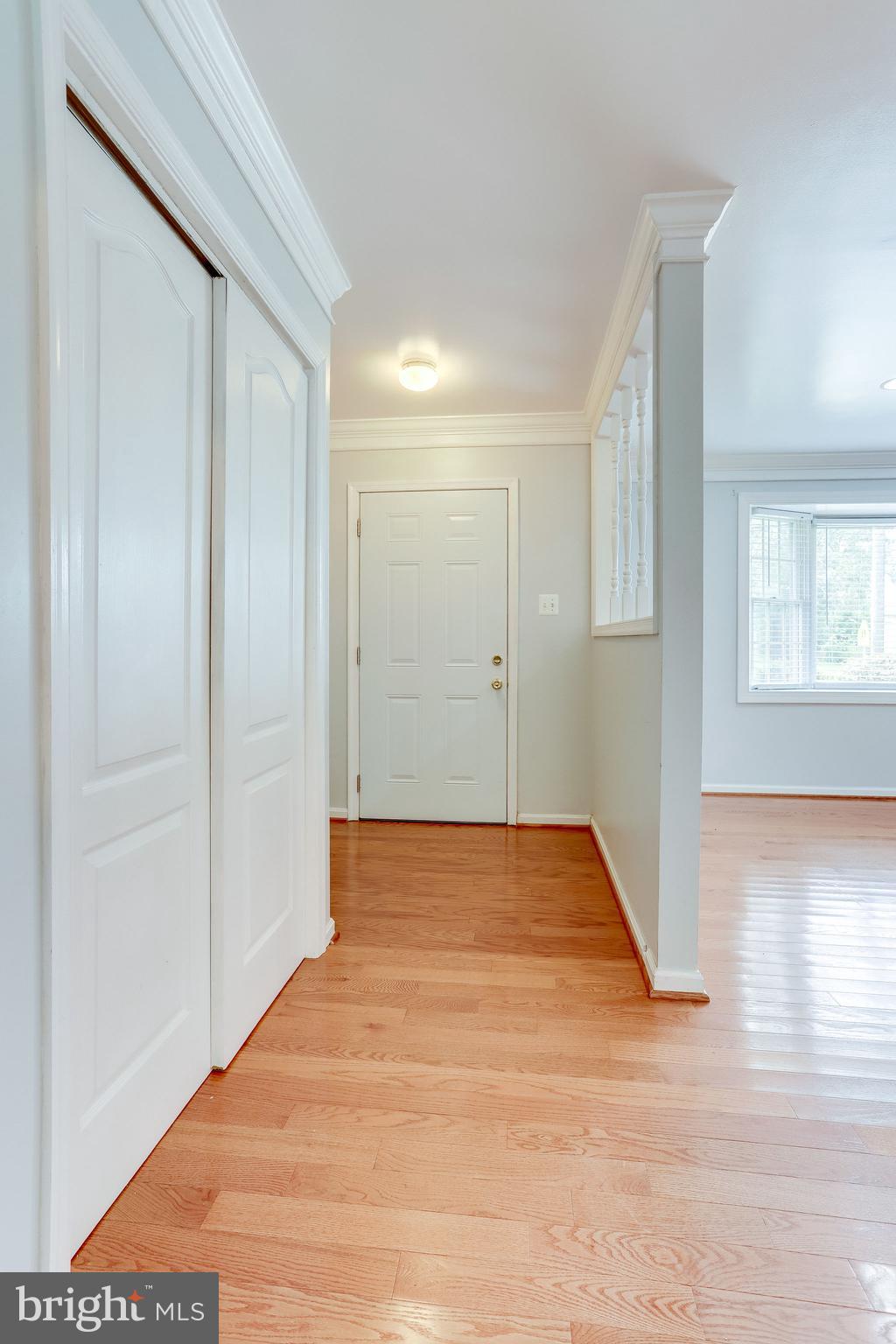 COUNTRY CLUB MANOR - Residential