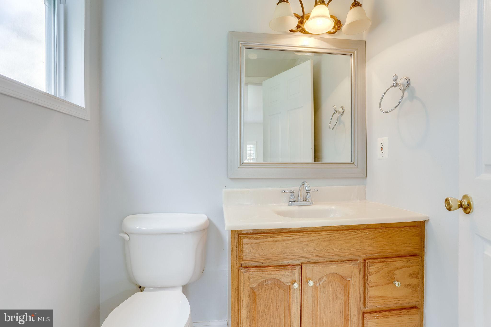 COUNTRY CLUB MANOR - Residential