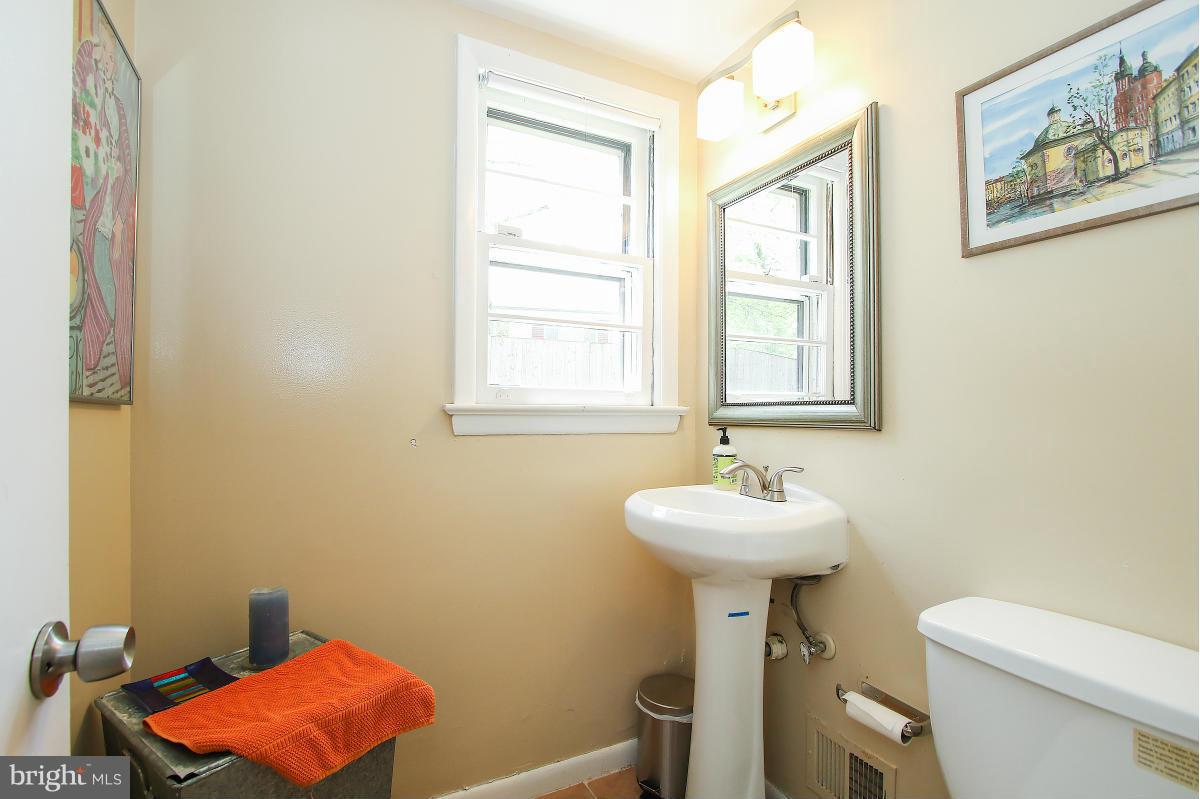 TAKOMA PARK - Residential Lease