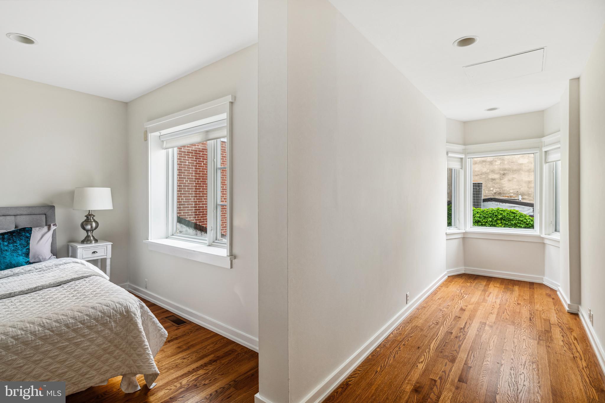 SOCIETY HILL - Residential