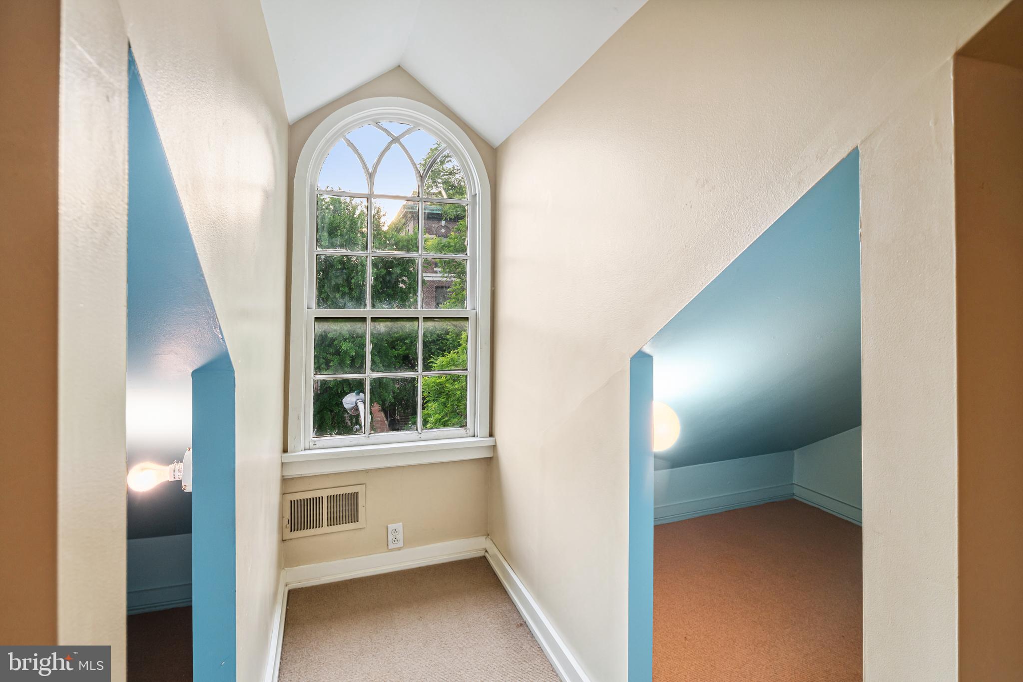 SOCIETY HILL - Residential