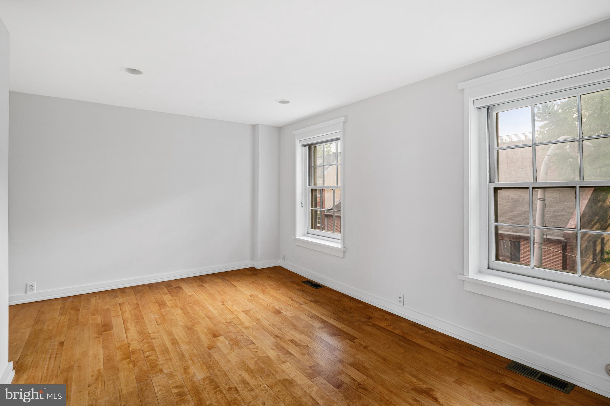 SOCIETY HILL - Residential