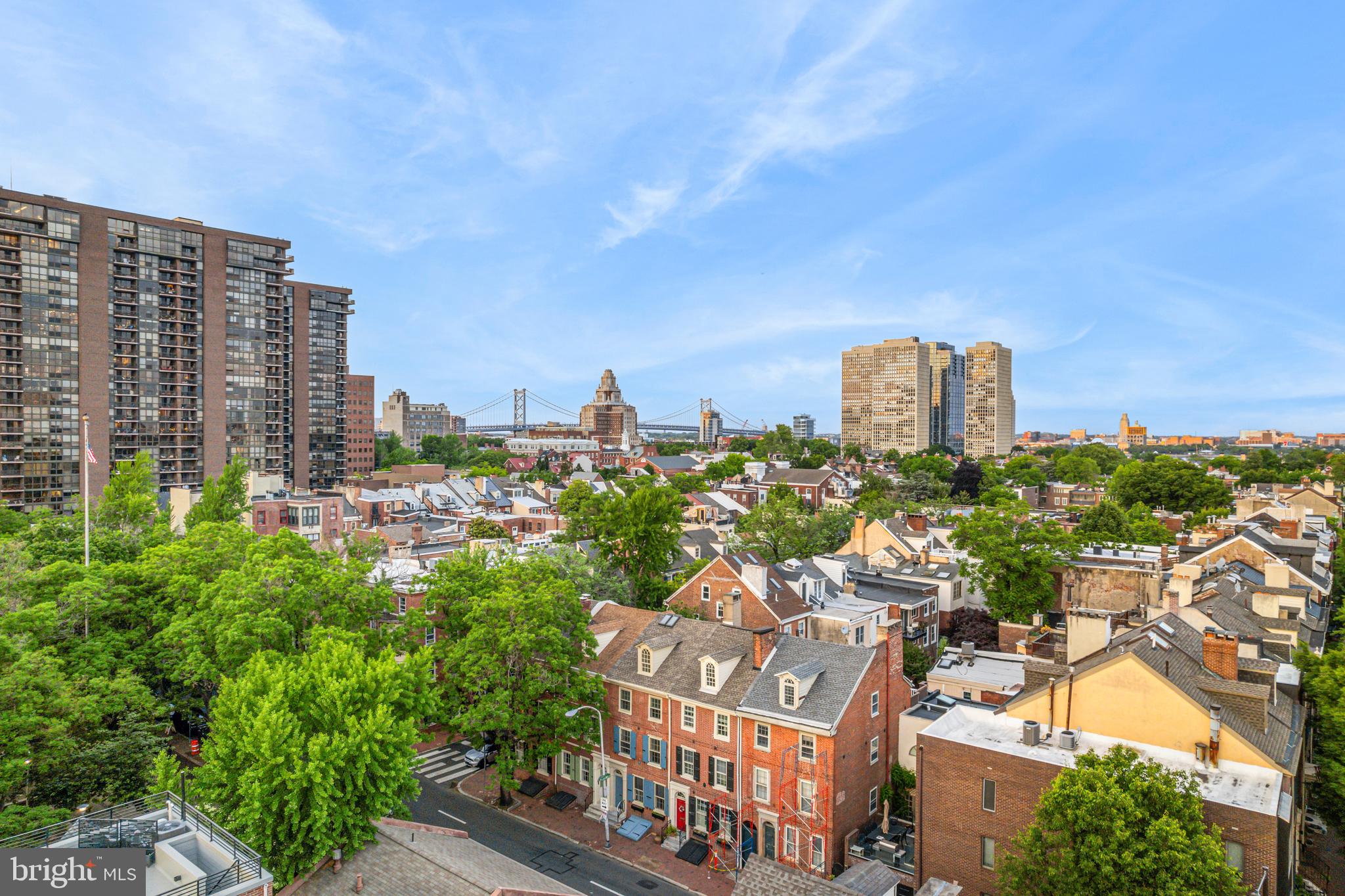 SOCIETY HILL - Residential