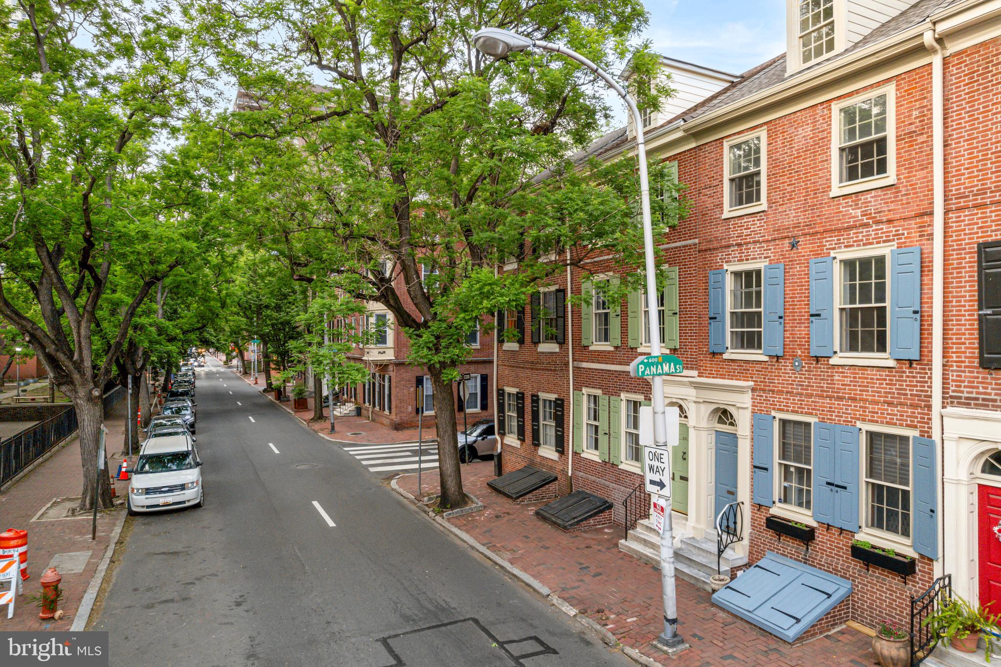 SOCIETY HILL - Residential