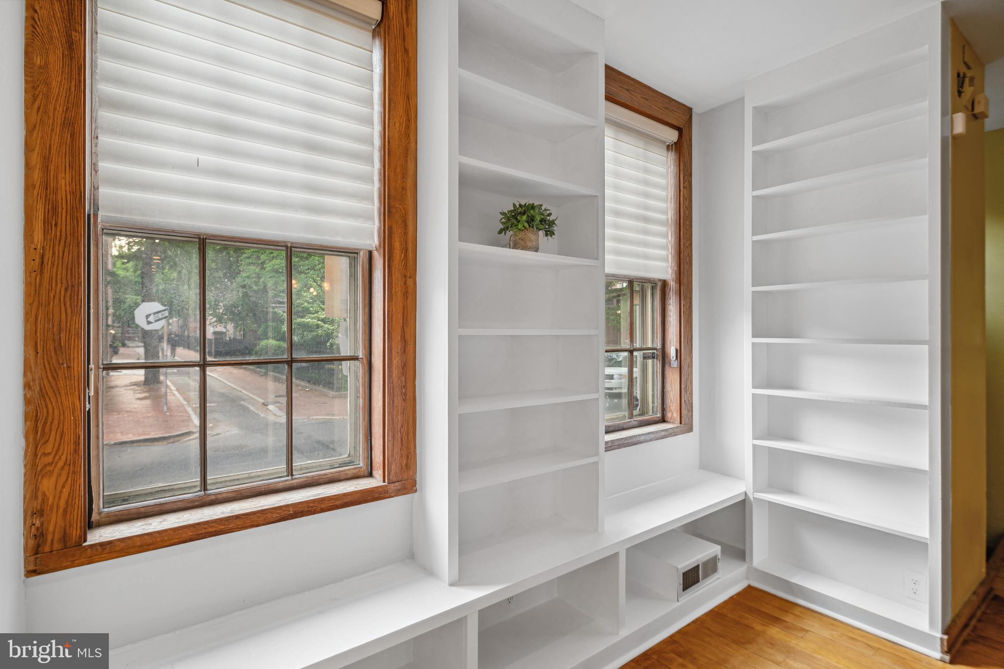 SOCIETY HILL - Residential