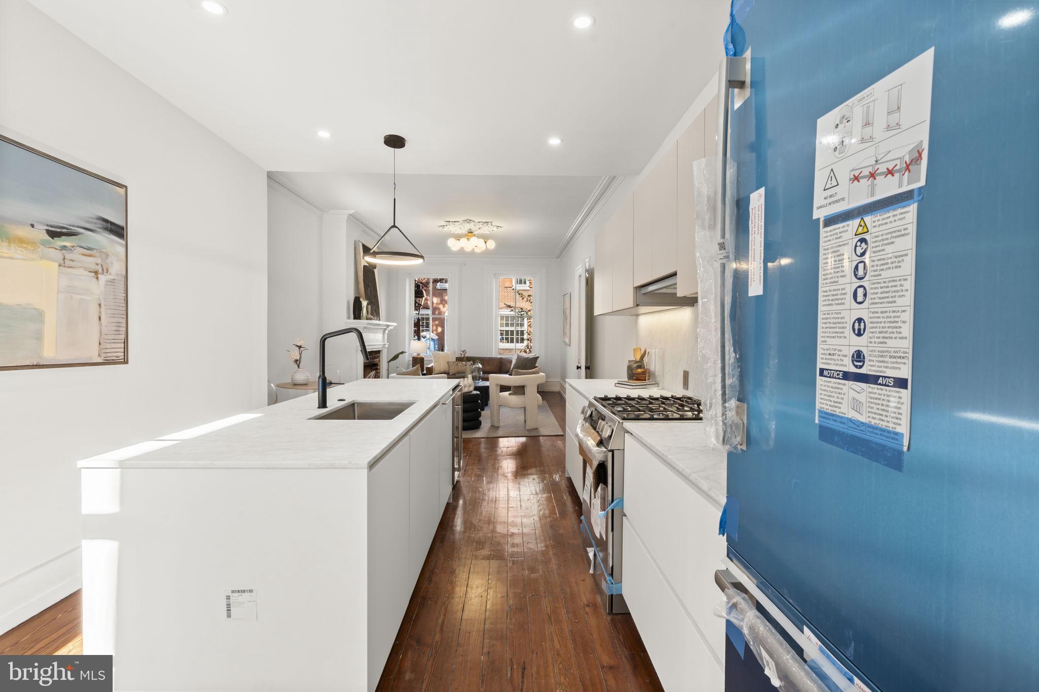 SOCIETY HILL - Residential