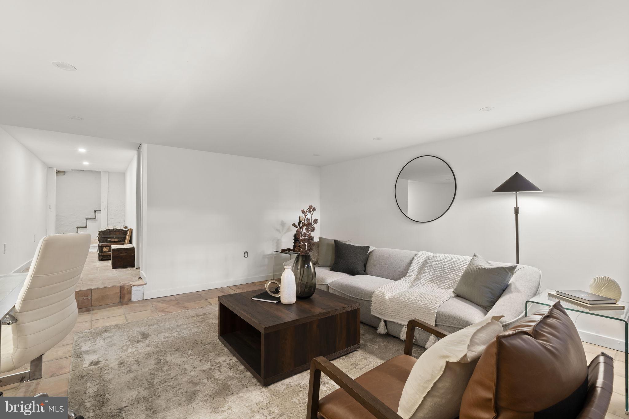 SOCIETY HILL - Residential