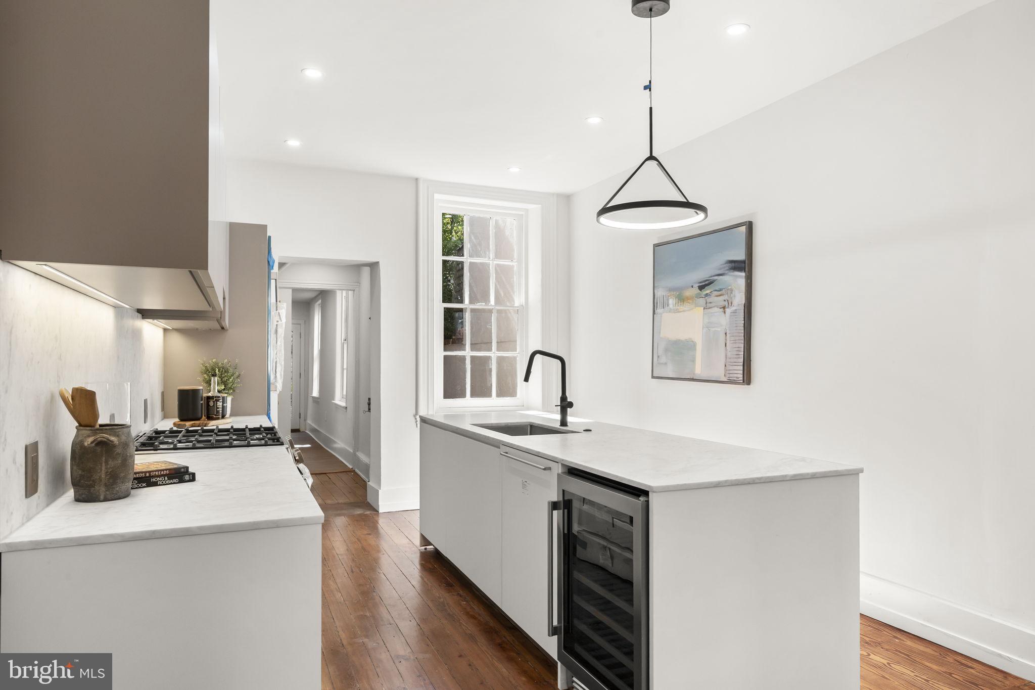 SOCIETY HILL - Residential