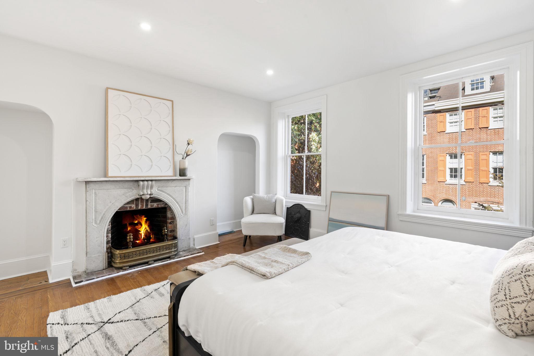 SOCIETY HILL - Residential