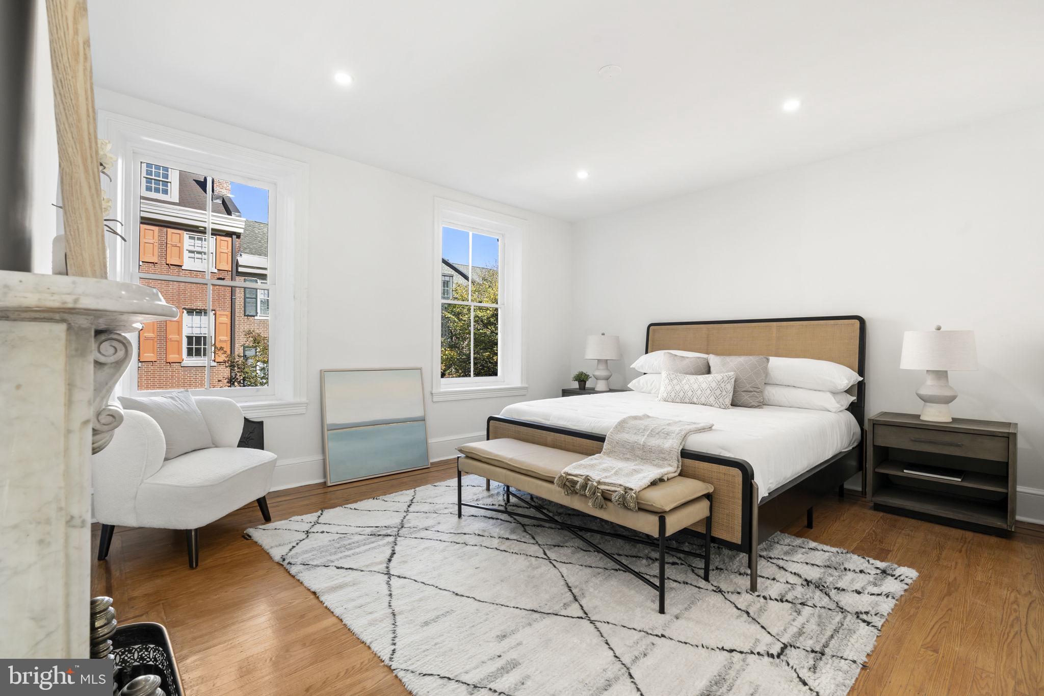 SOCIETY HILL - Residential