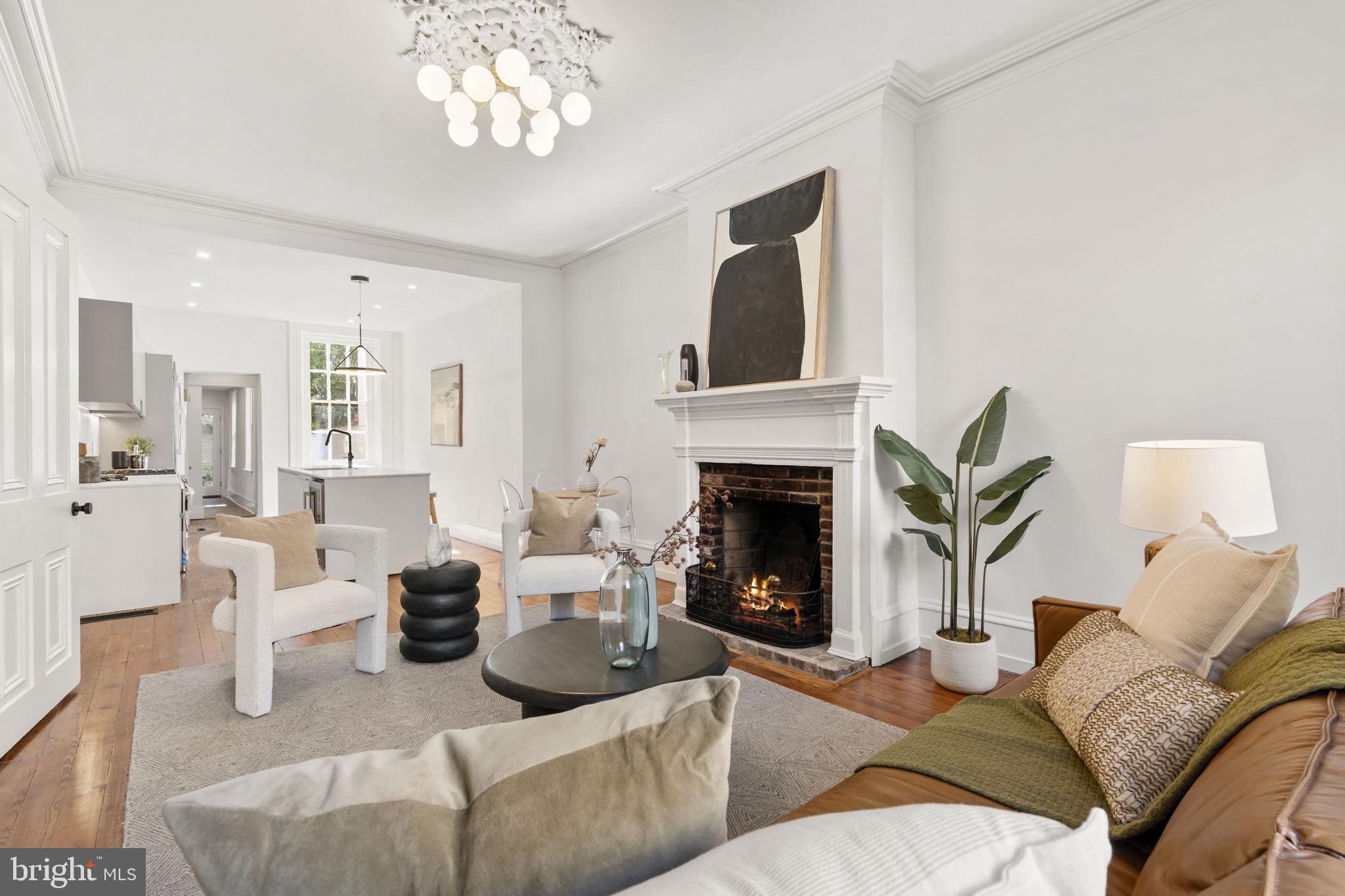 SOCIETY HILL - Residential