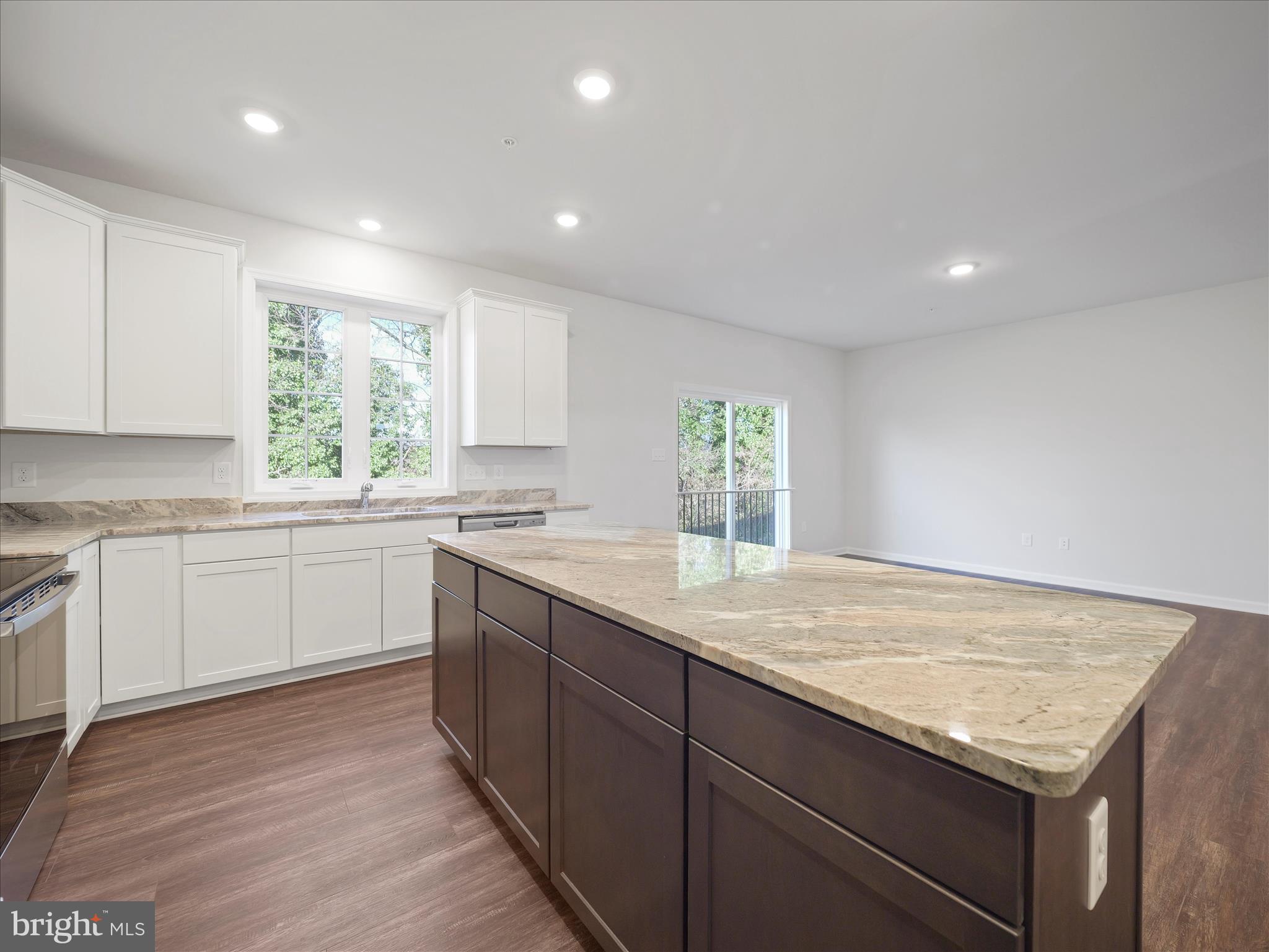 CORTLAND VILLAS - Residential