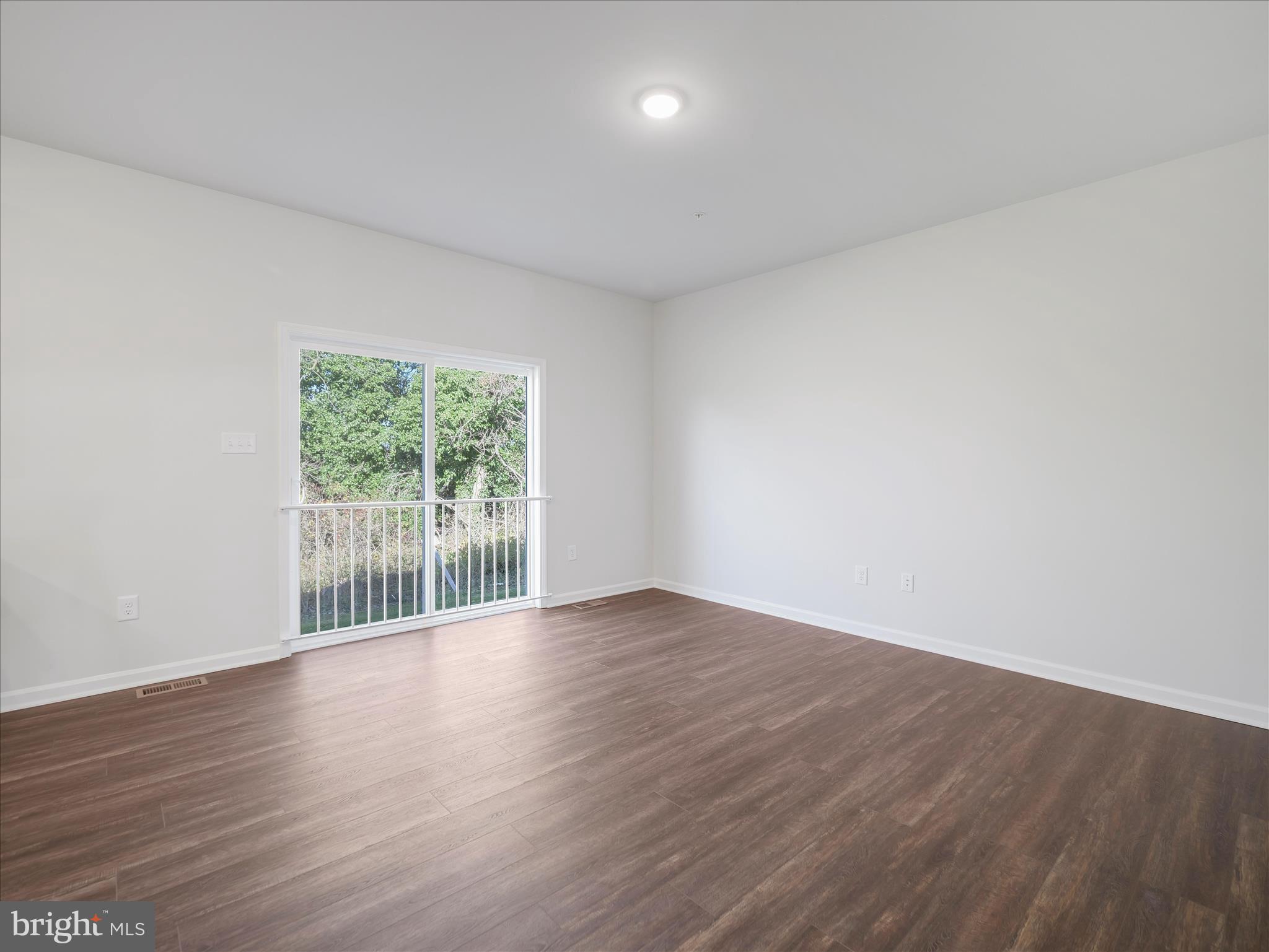 CORTLAND VILLAS - Residential