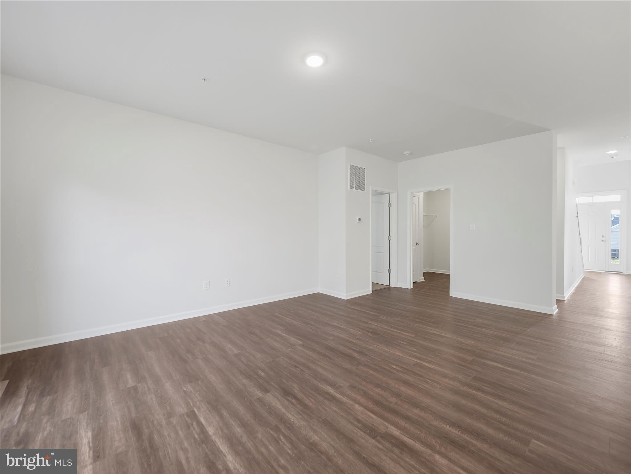 CORTLAND VILLAS - Residential