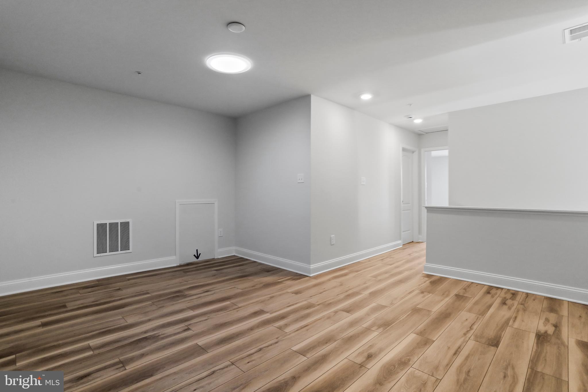 CORTLAND VILLAS - Residential