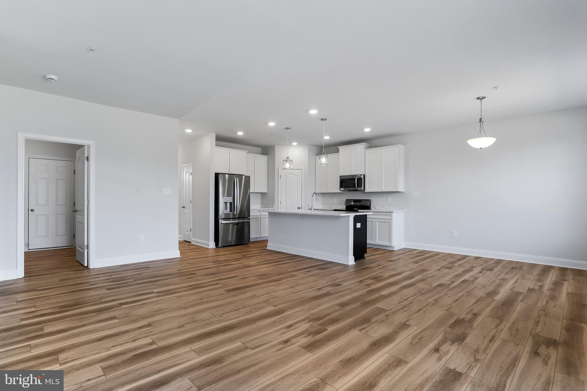 CORTLAND VILLAS - Residential