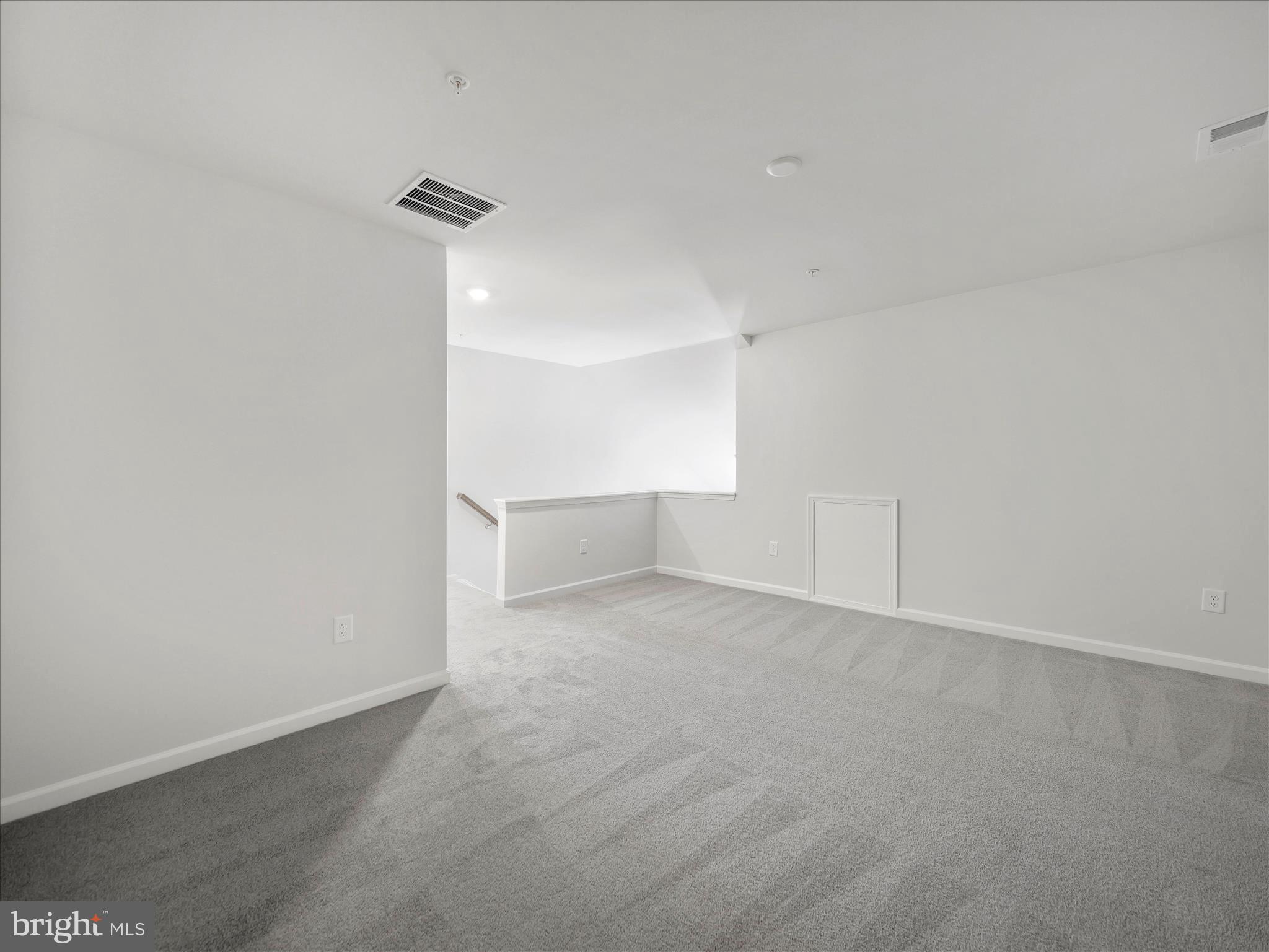 CORTLAND VILLAS - Residential